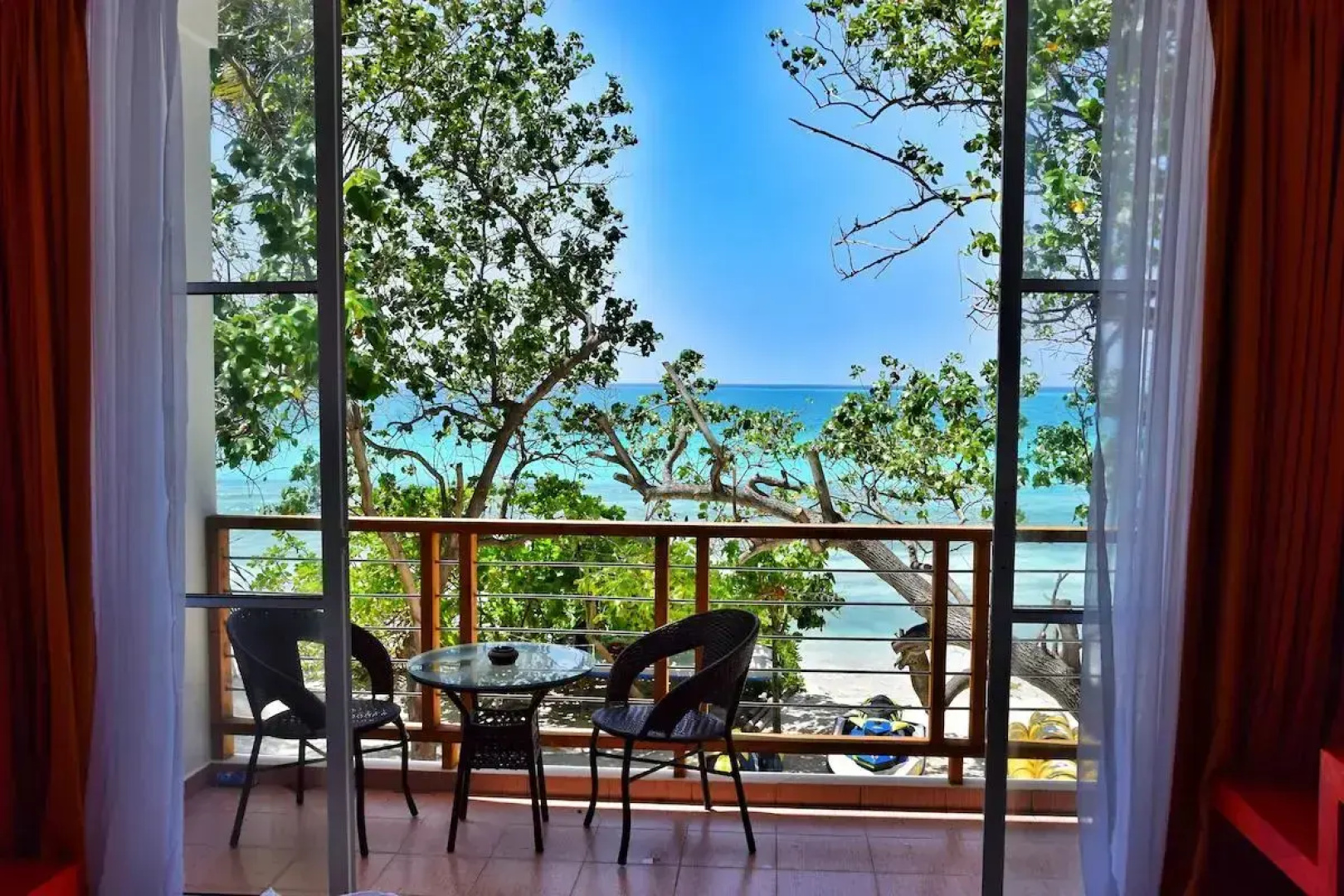 Athiri Beach Maldives