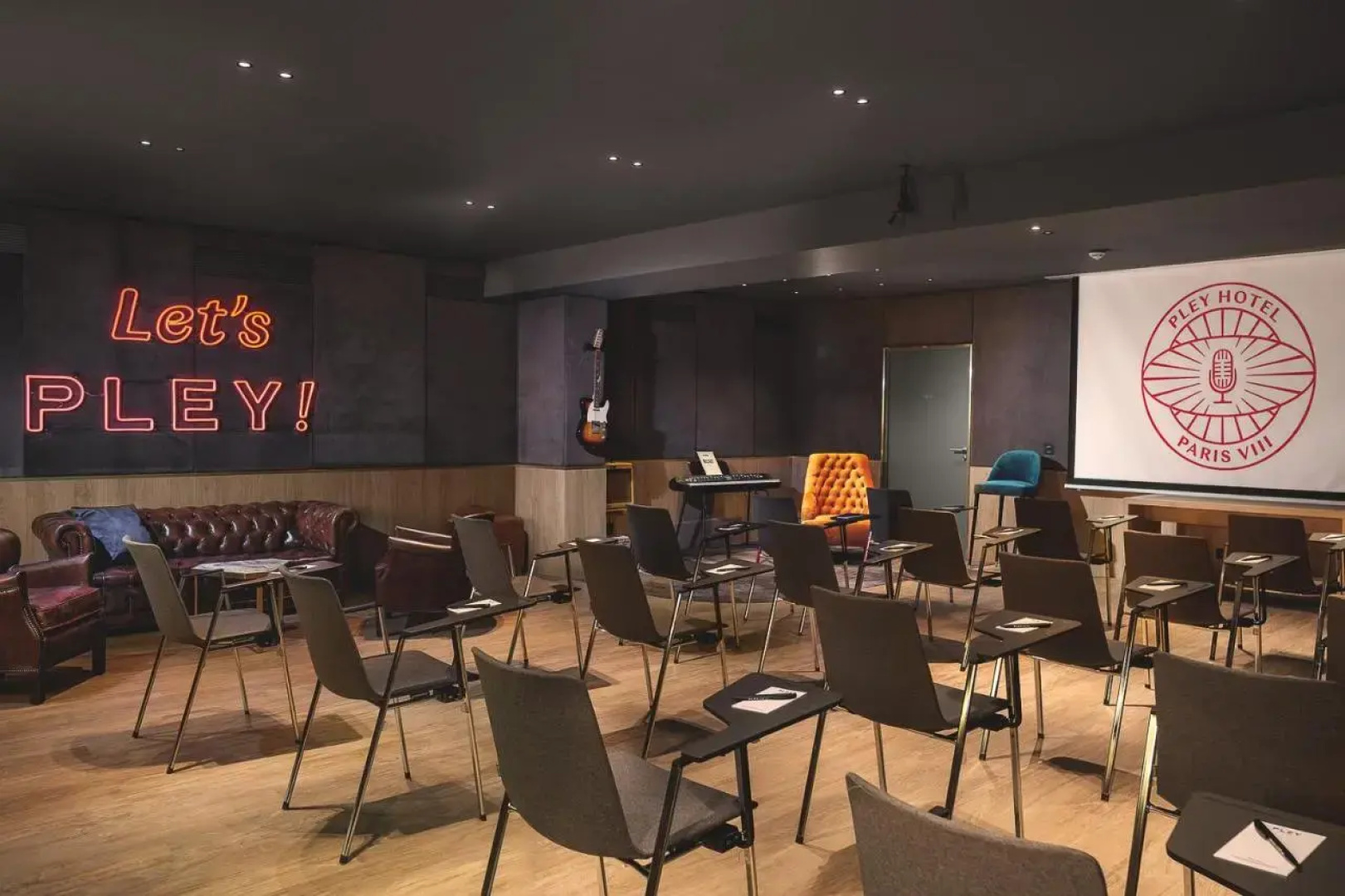 Pley Hotel