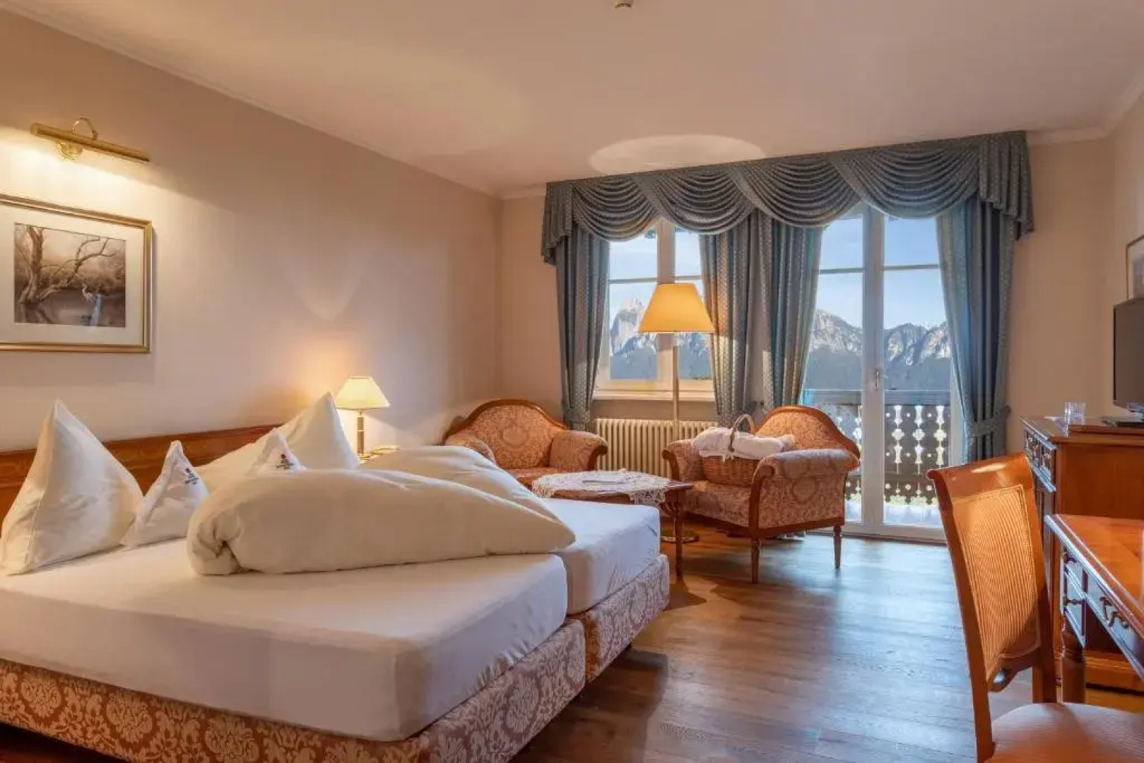 Bemelmans Post Hotel