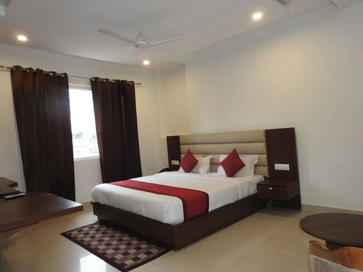 Hotel Aakash Residency