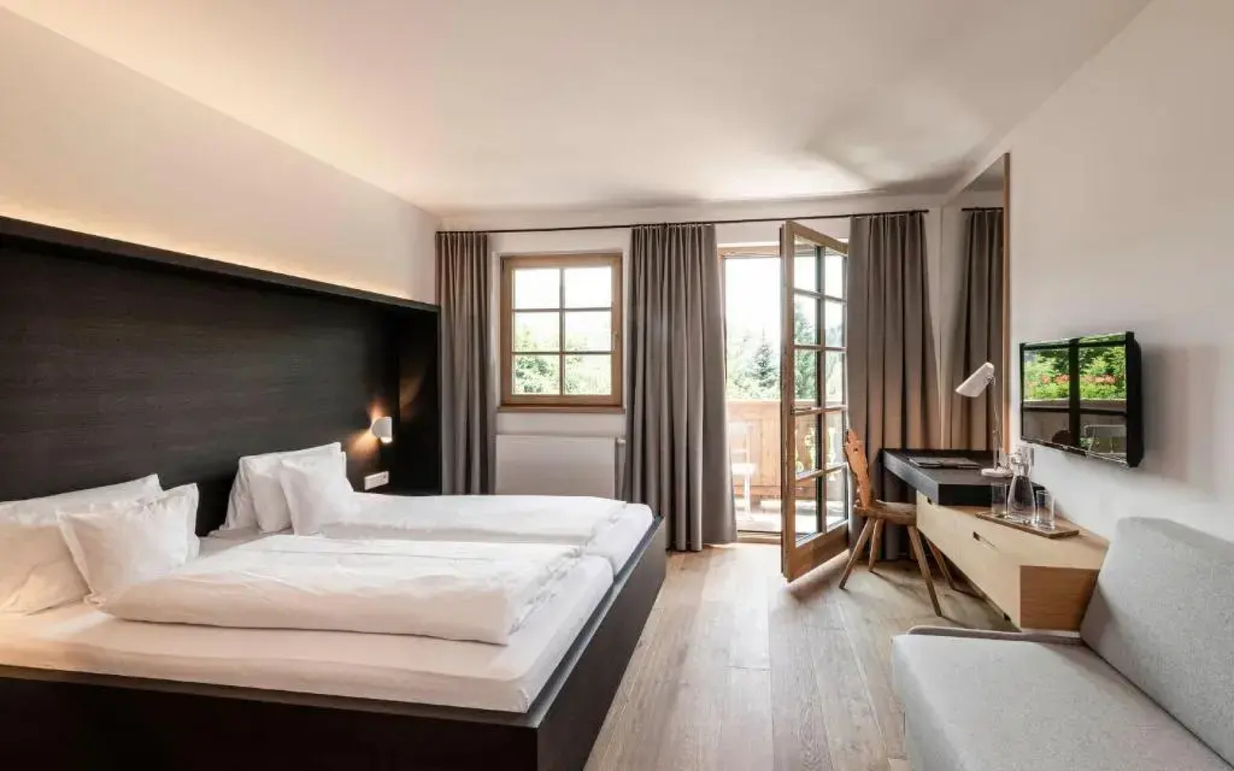 Strasserwirt - Ansitz zu Tirol