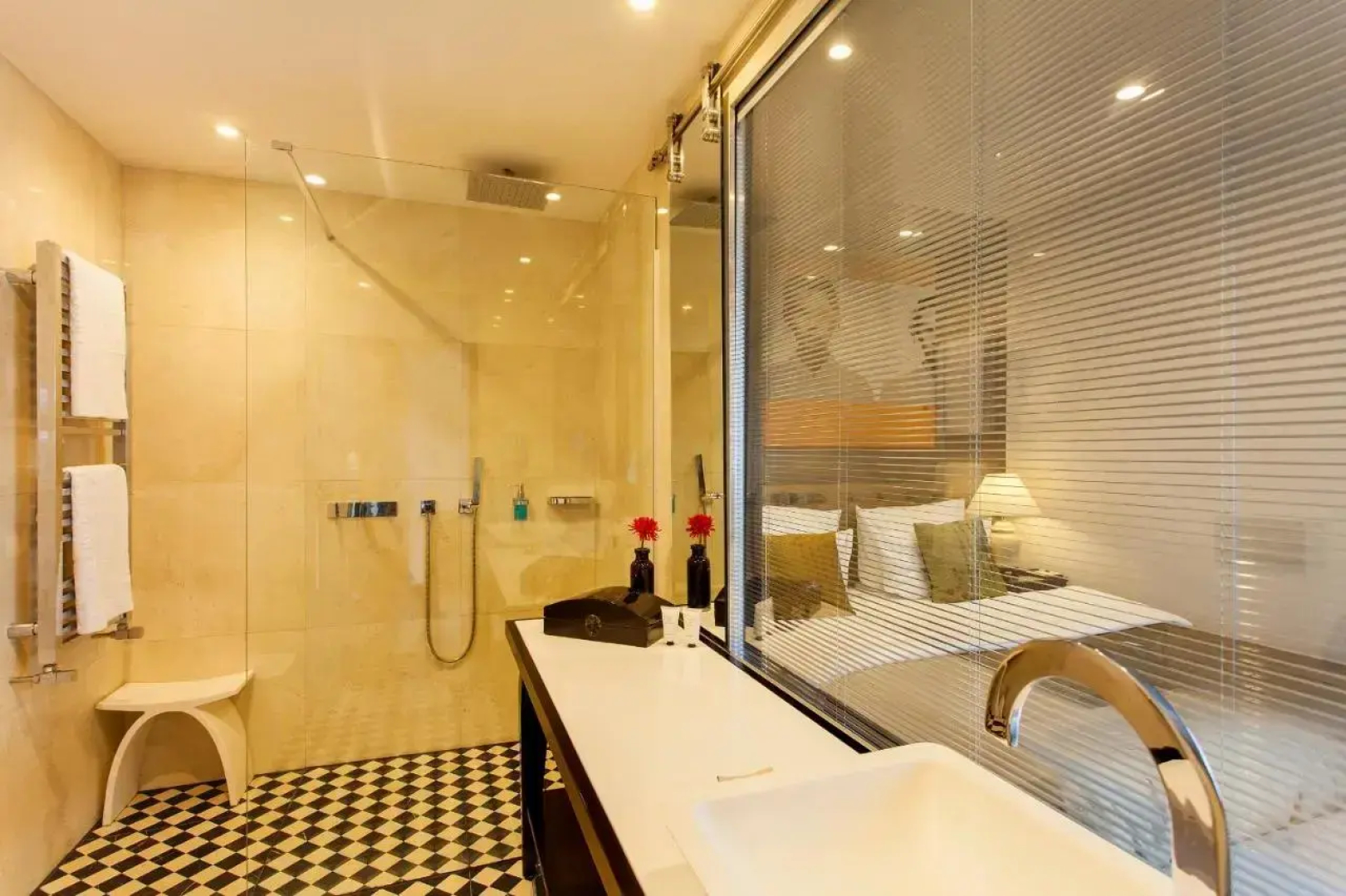 Quentin Boutique Hotel