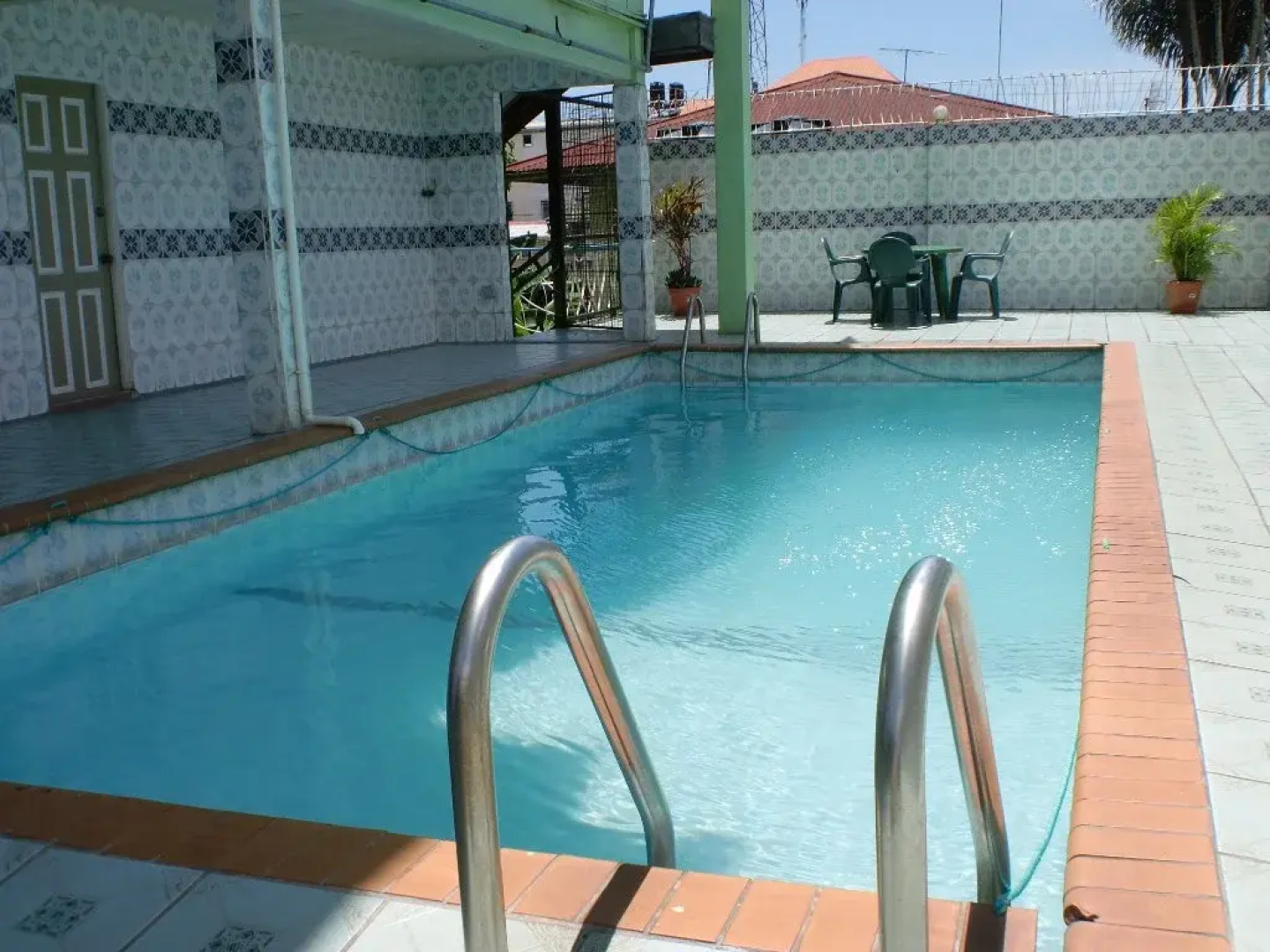 Regency Suites Hotel