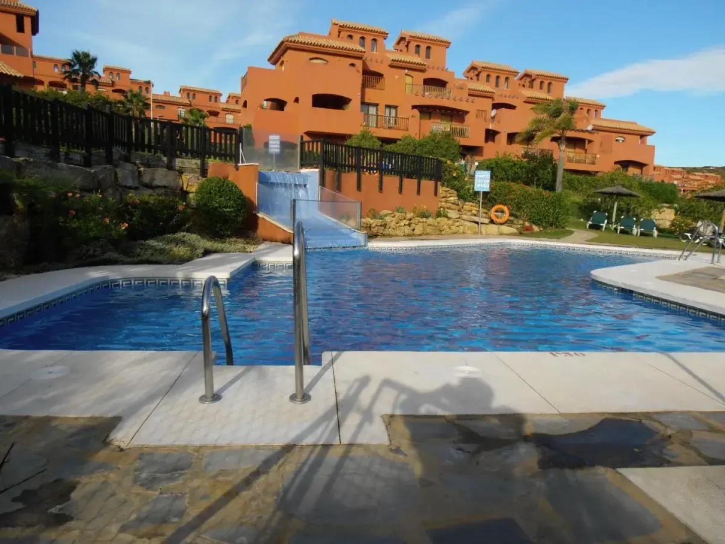 Отель Estepona