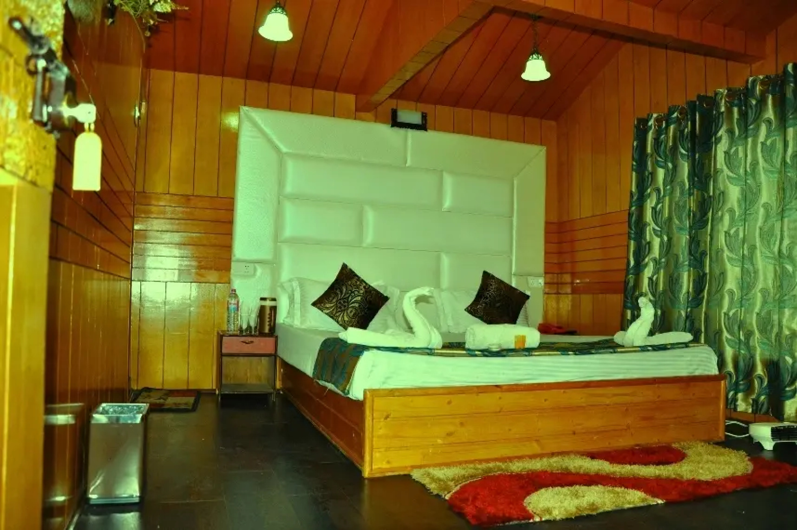 Paristan Resorts