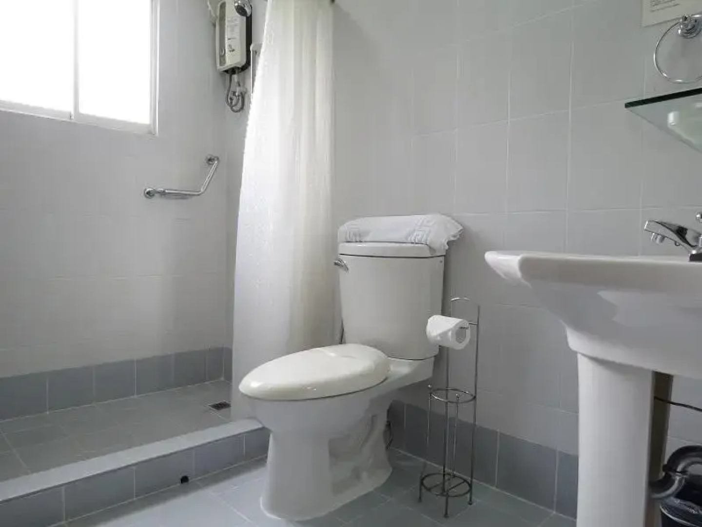 Casa Pura Inn and Suites