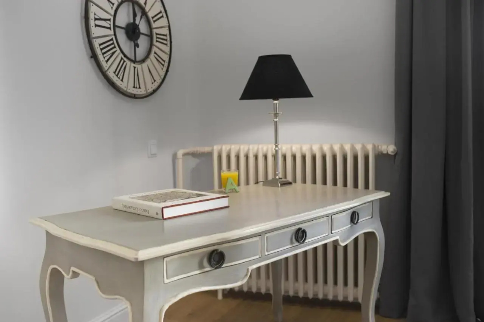 Отель Meson Castilla Atiram 