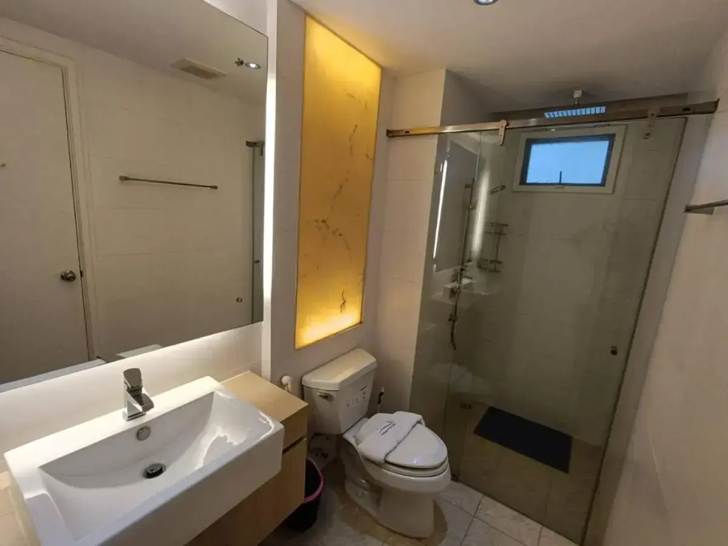 Atlantis Condo by Sompong