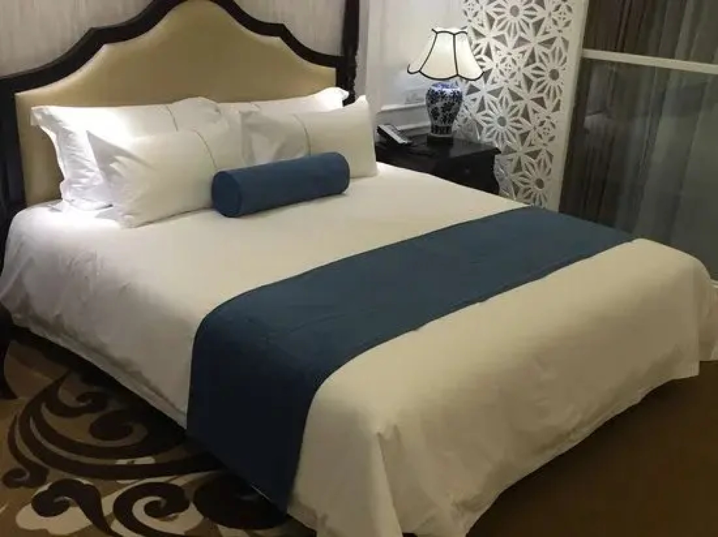 Ningbo East Shipu Hotel