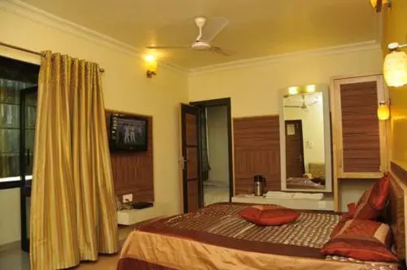 Crystal Inn