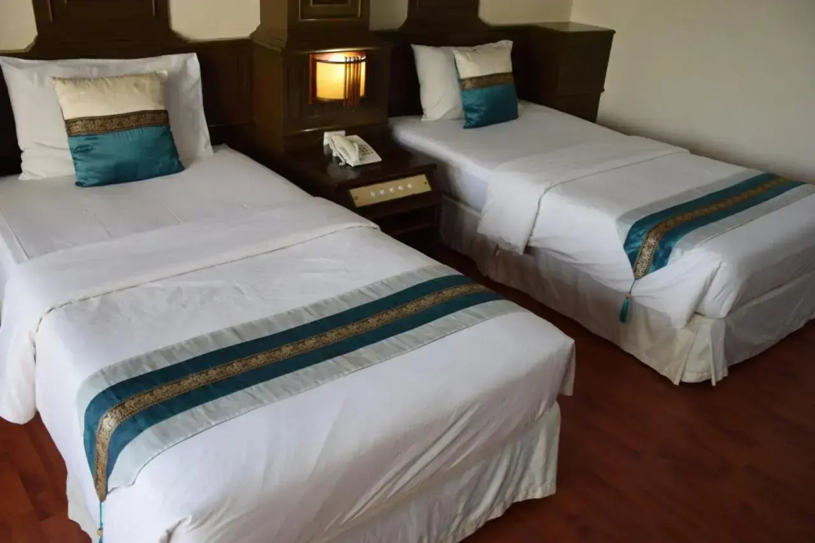 Phi Phi Island Cabana Hotel
