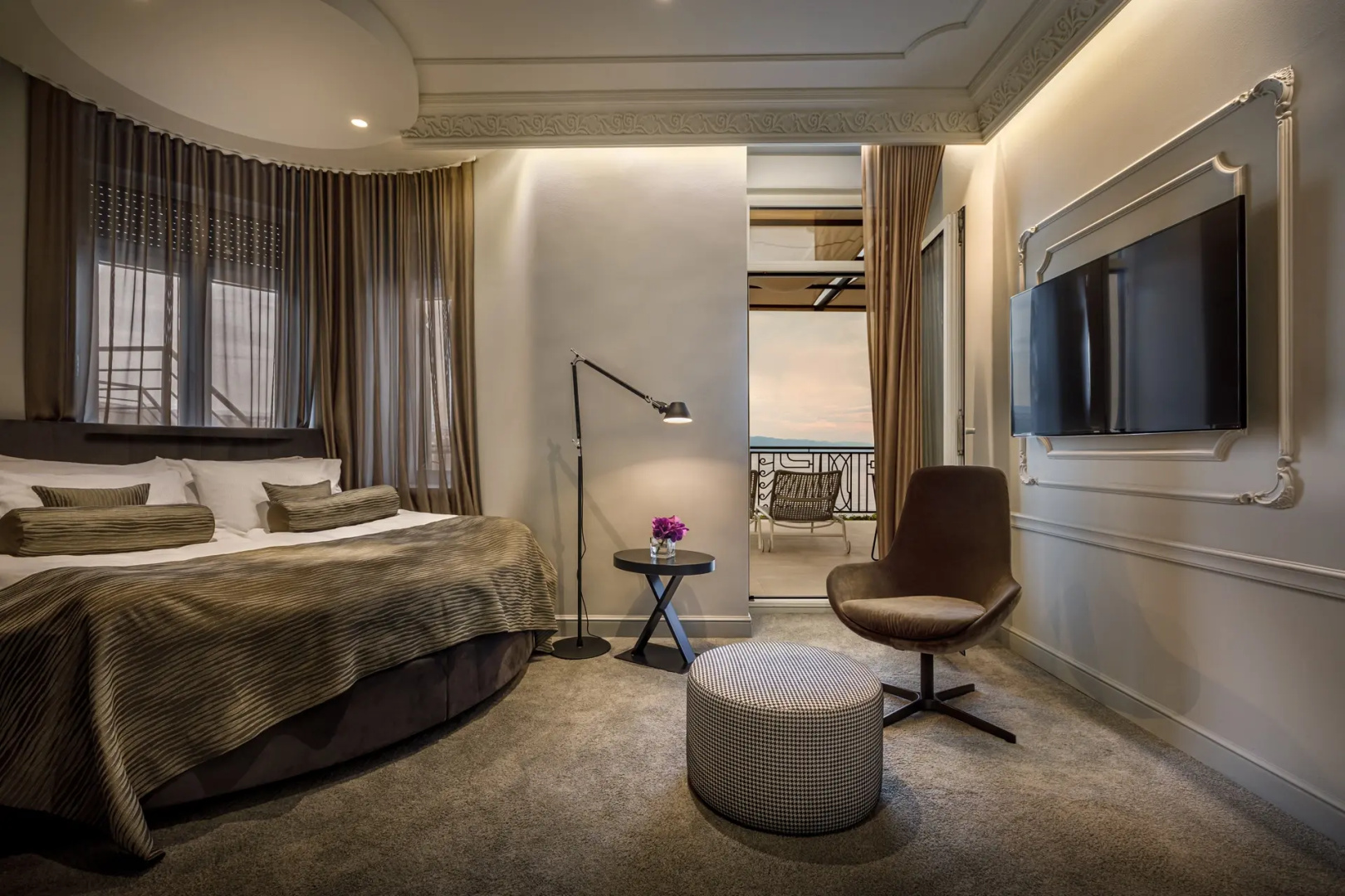 Hotel Ambasador