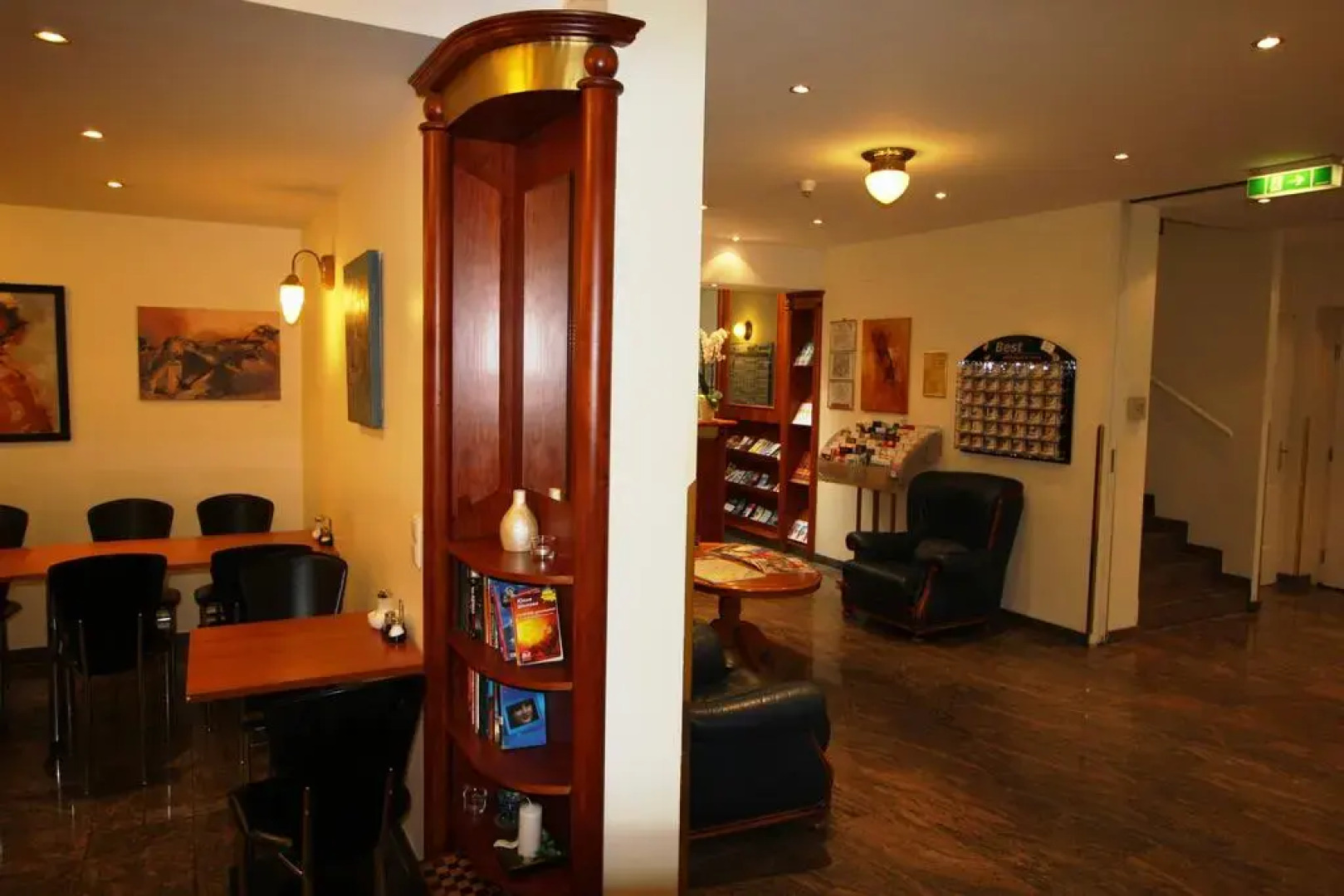 SUITE HOTEL 900m ZUR OPER