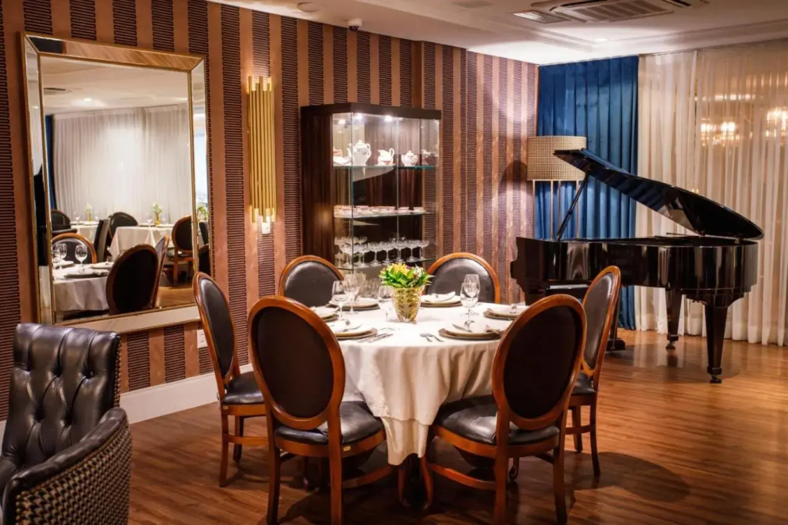 Sofistic Hotel