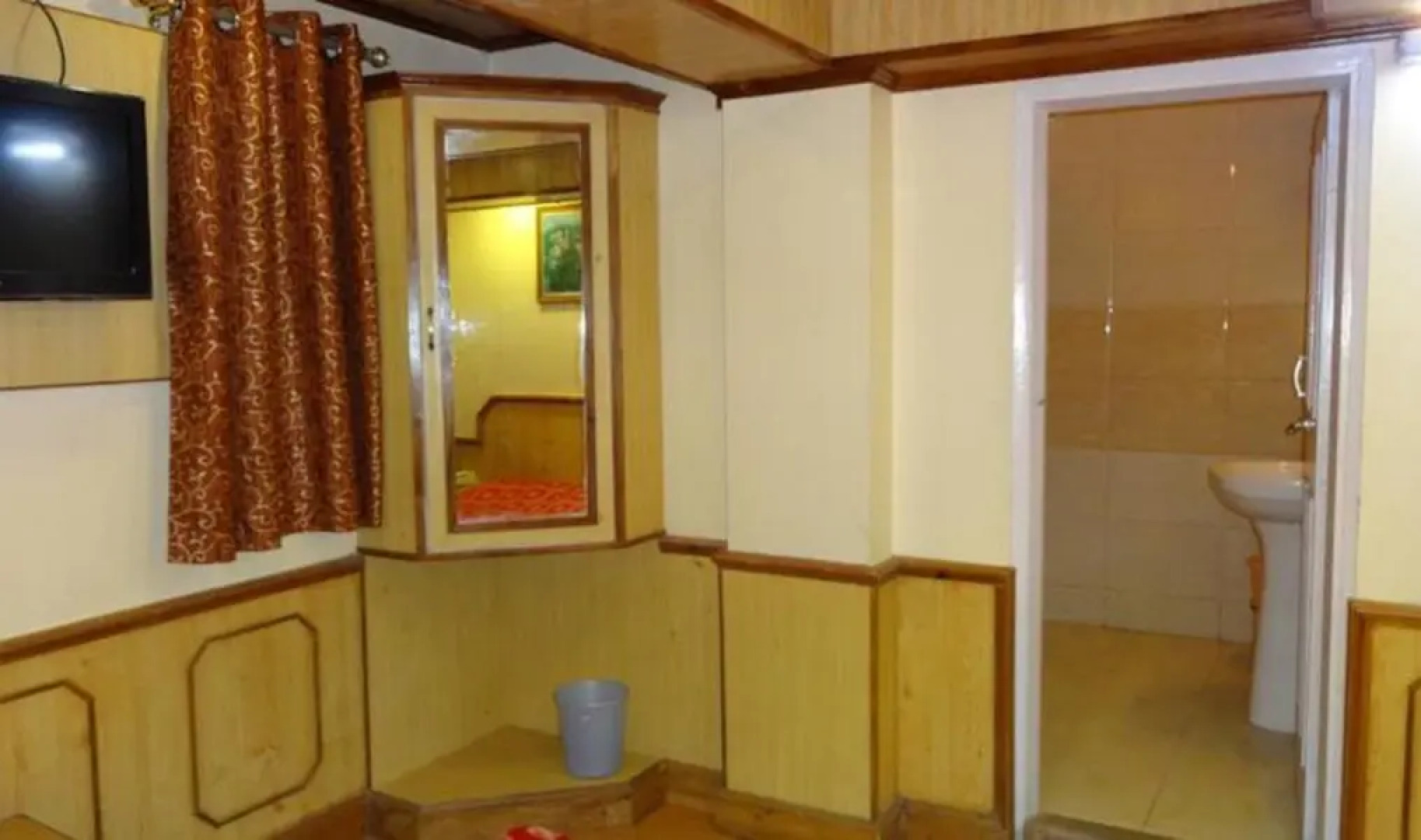 Hotel Samrat Regency