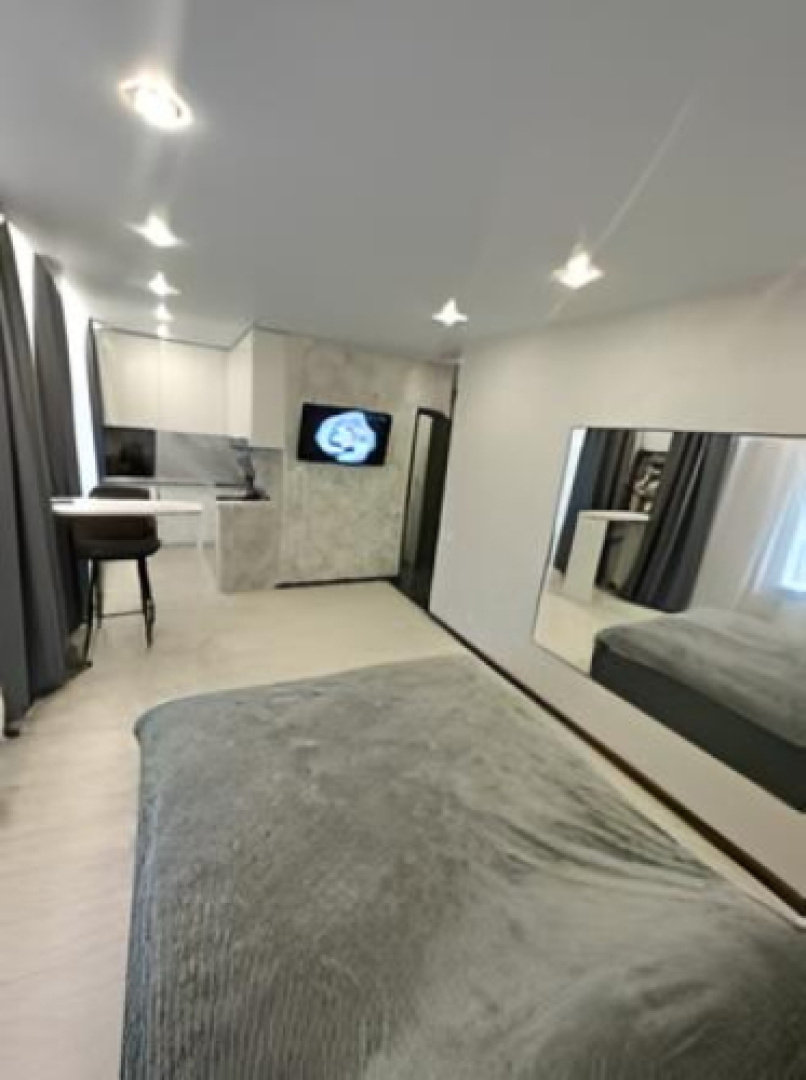 Studiya 15 Flat