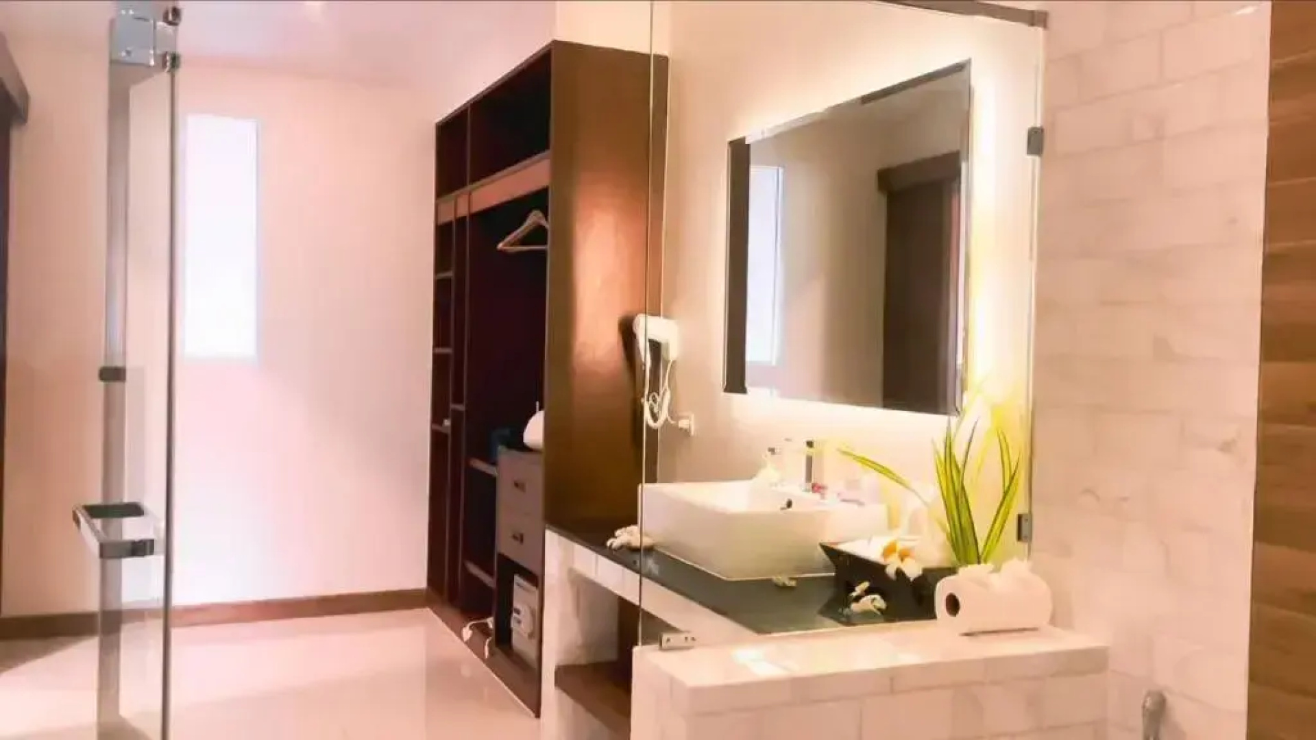 Отель Aura Samui Best Beach Hotel
