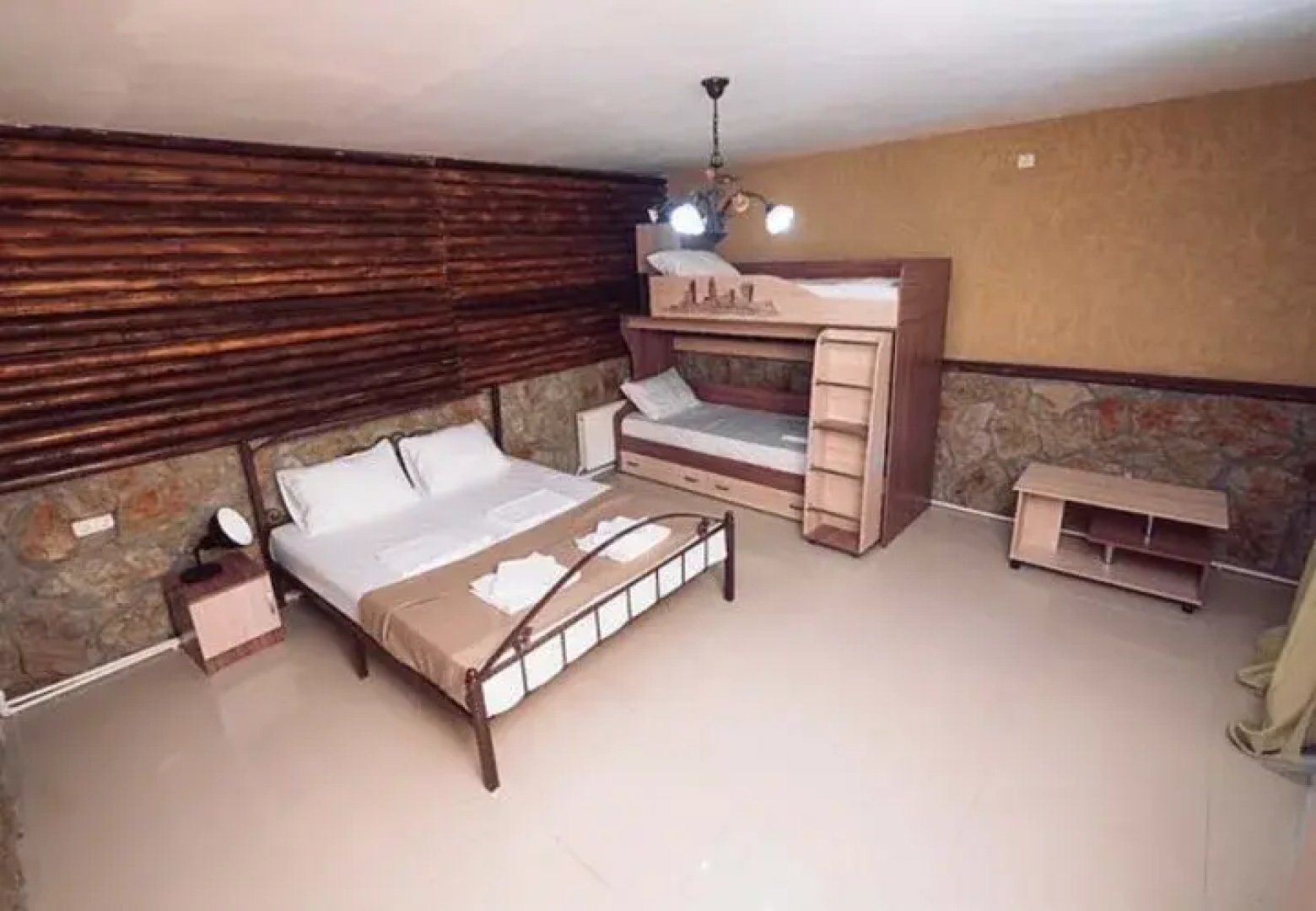 Semejnyij Dom Guest house