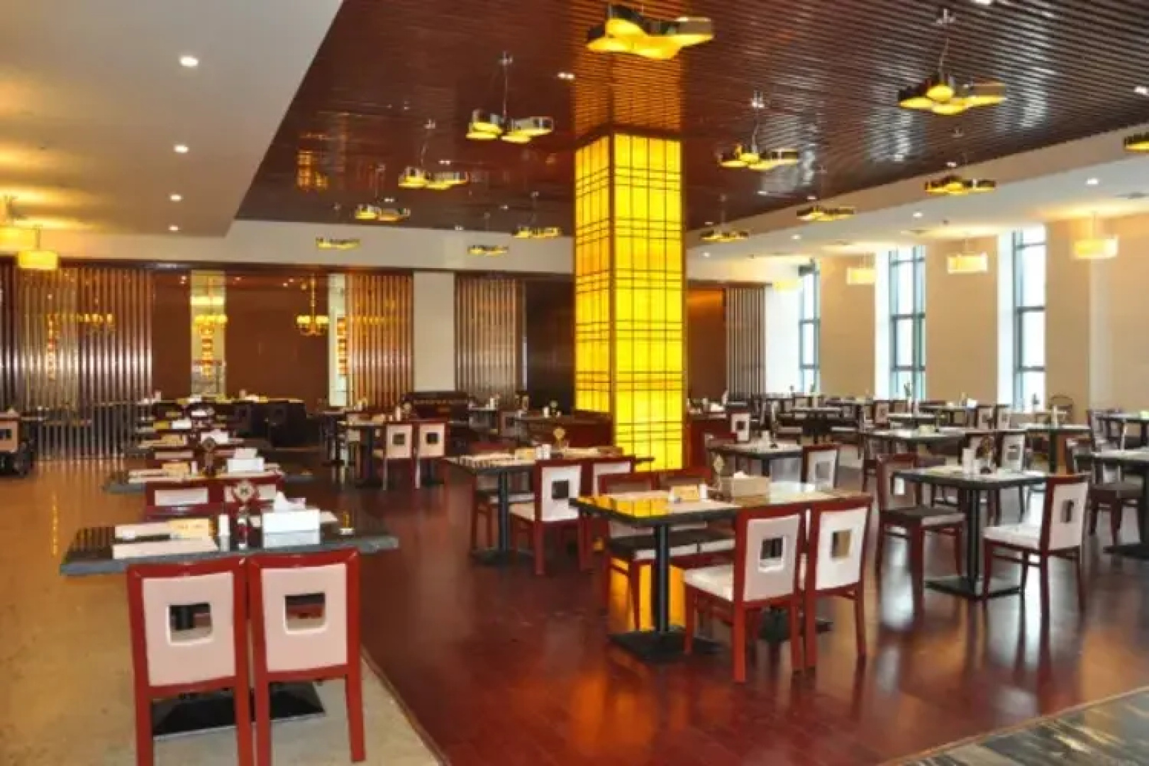 Dongfang Hotel