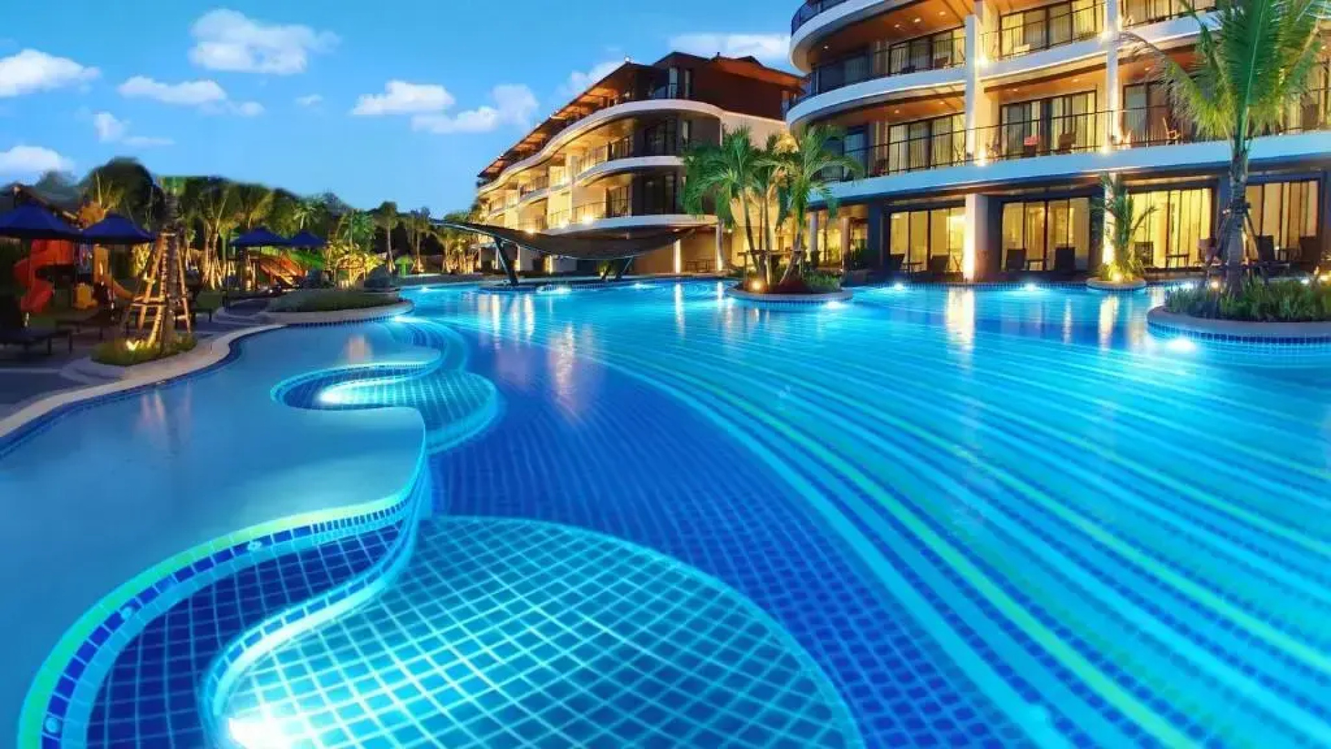 Holiday Ao Nang Beach Resort, Krabi