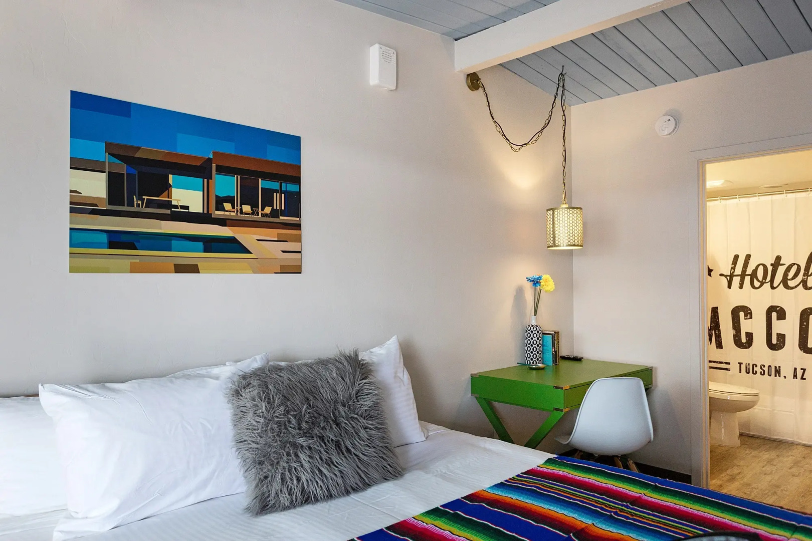 Hotel McCoy - Art, Coffee, Beer, Wine