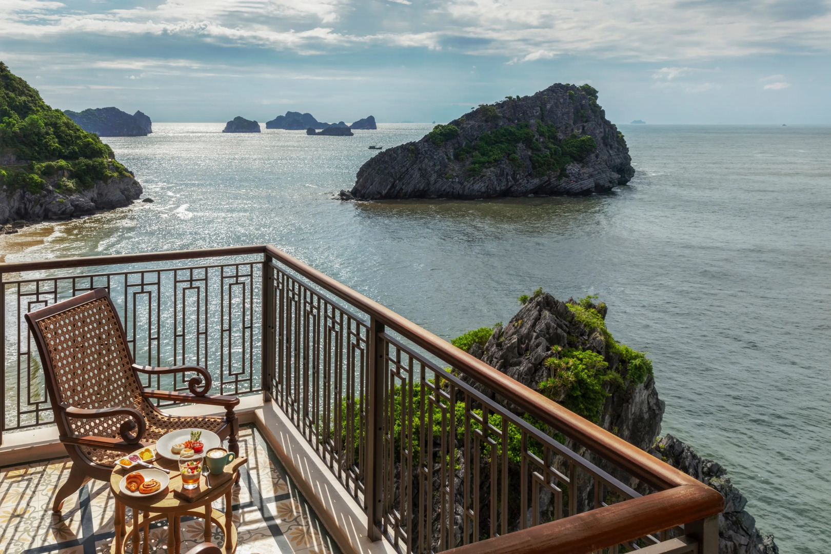 Cat Ba Sunrise Resort
