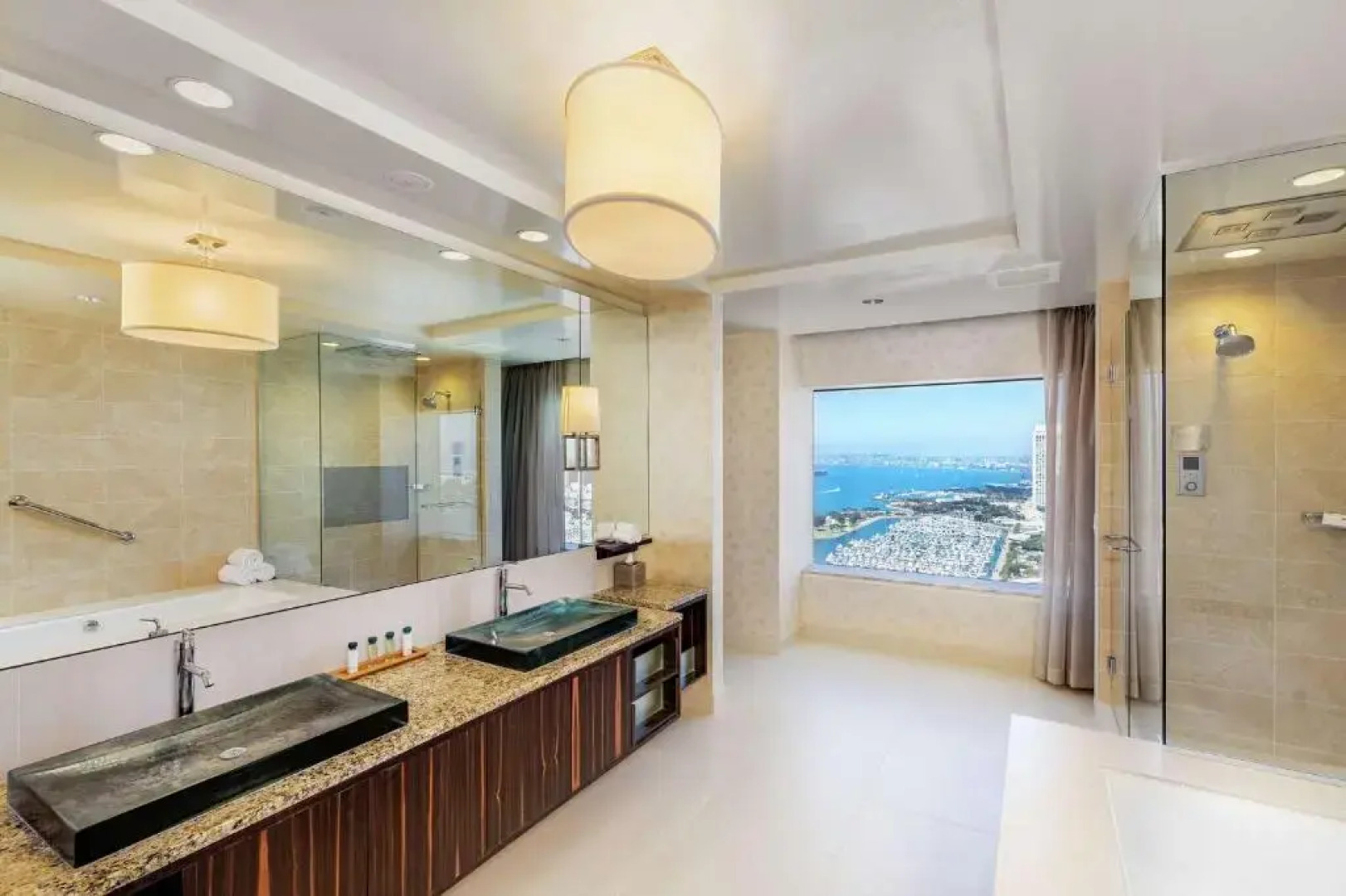 Hilton San Diego Bayfront