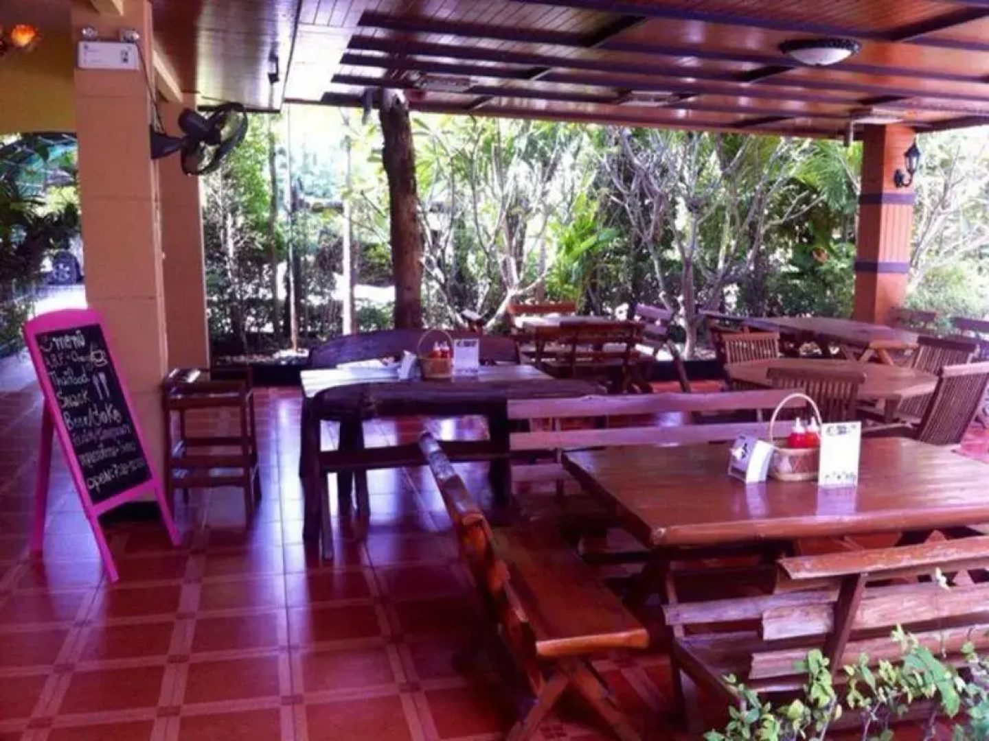 Ampan Resort