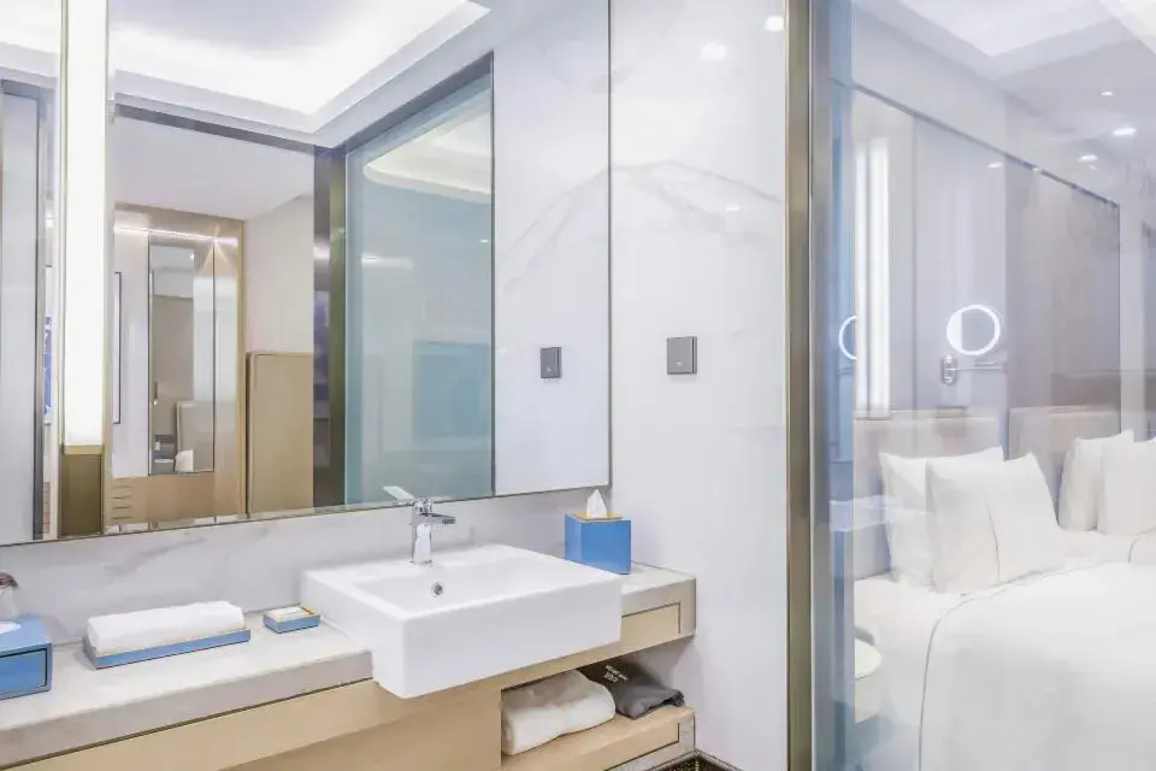 Tangshan Manhattan Hotel