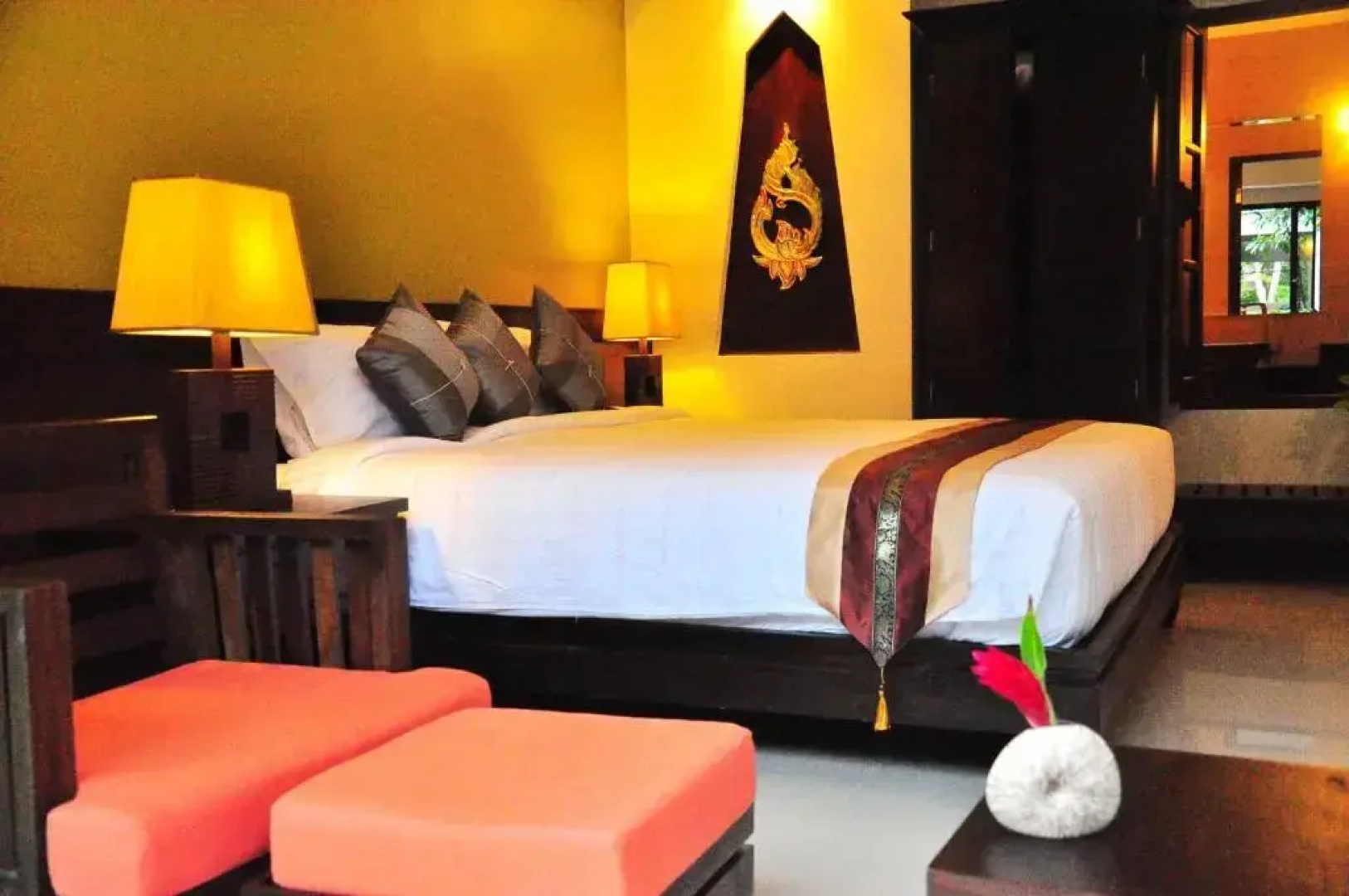 Курорт Navatara Phuket Resort