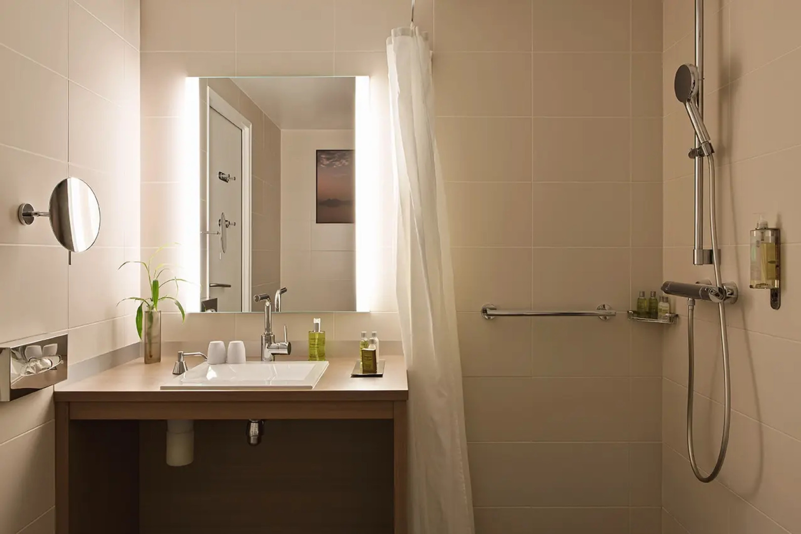 DoubleTree by Hilton Lyon Eurexpo & Spa