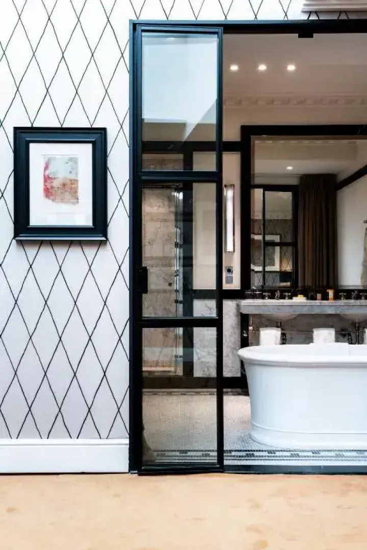 Hôtel de Berri Champs-Élysées, a Luxury Collection Hotel