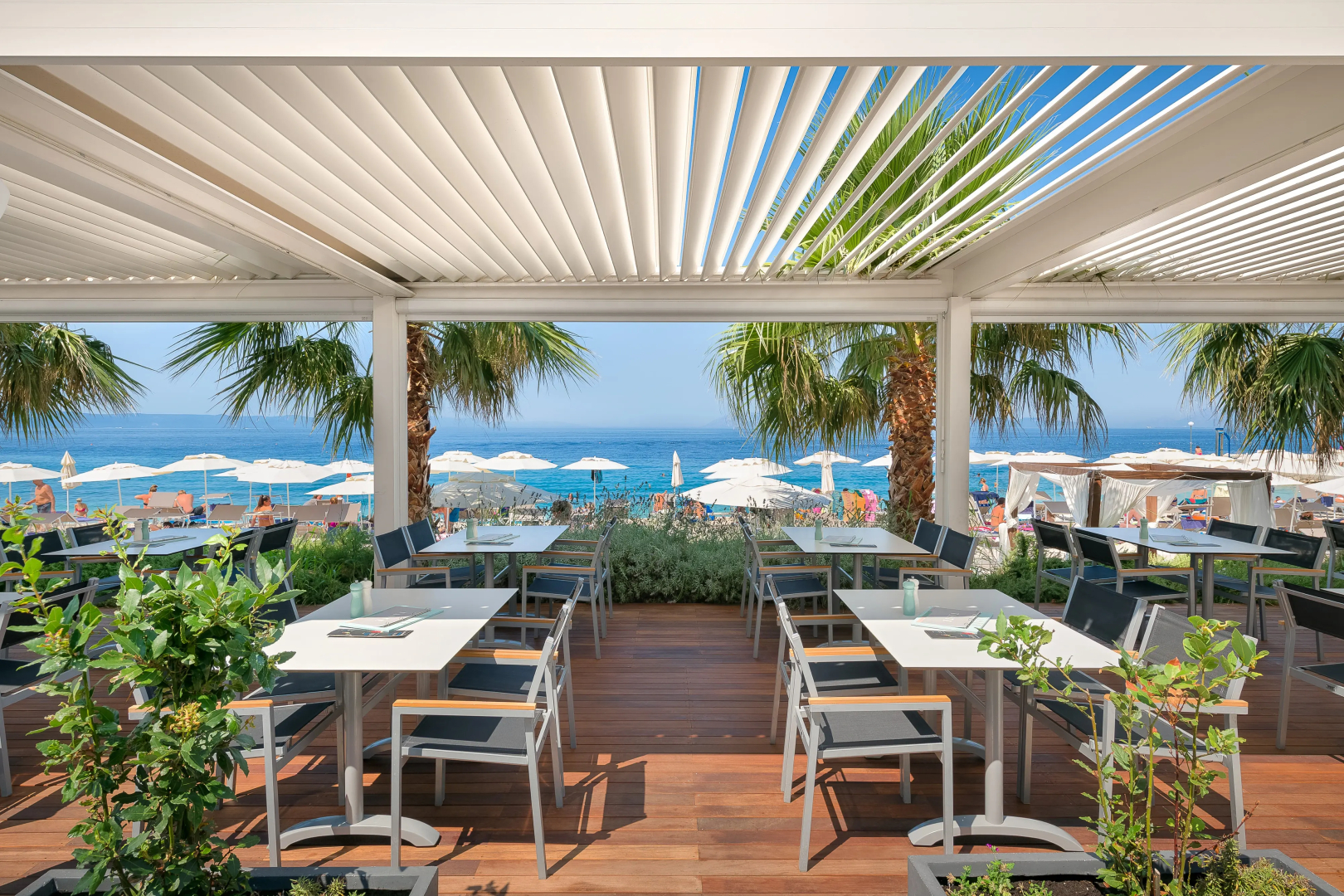 Medora Auri Family Beach Hotel