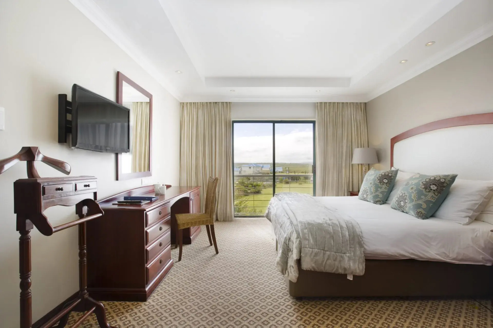 Garden Route Hotel