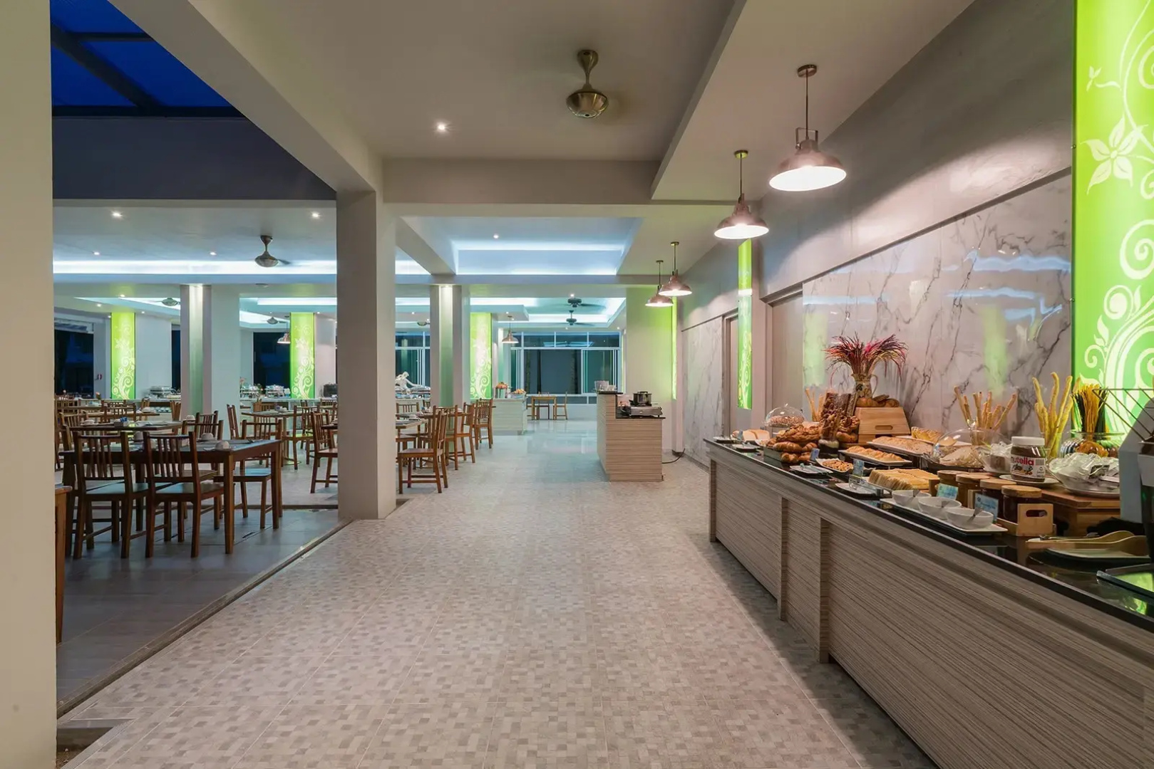 The Briza Beach Resort Khaolak