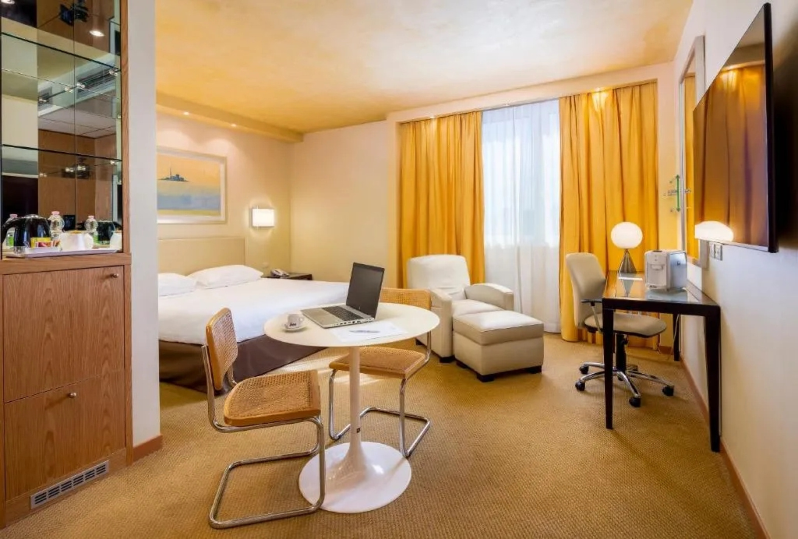 Отель Crowne Plaza Padova by IHG