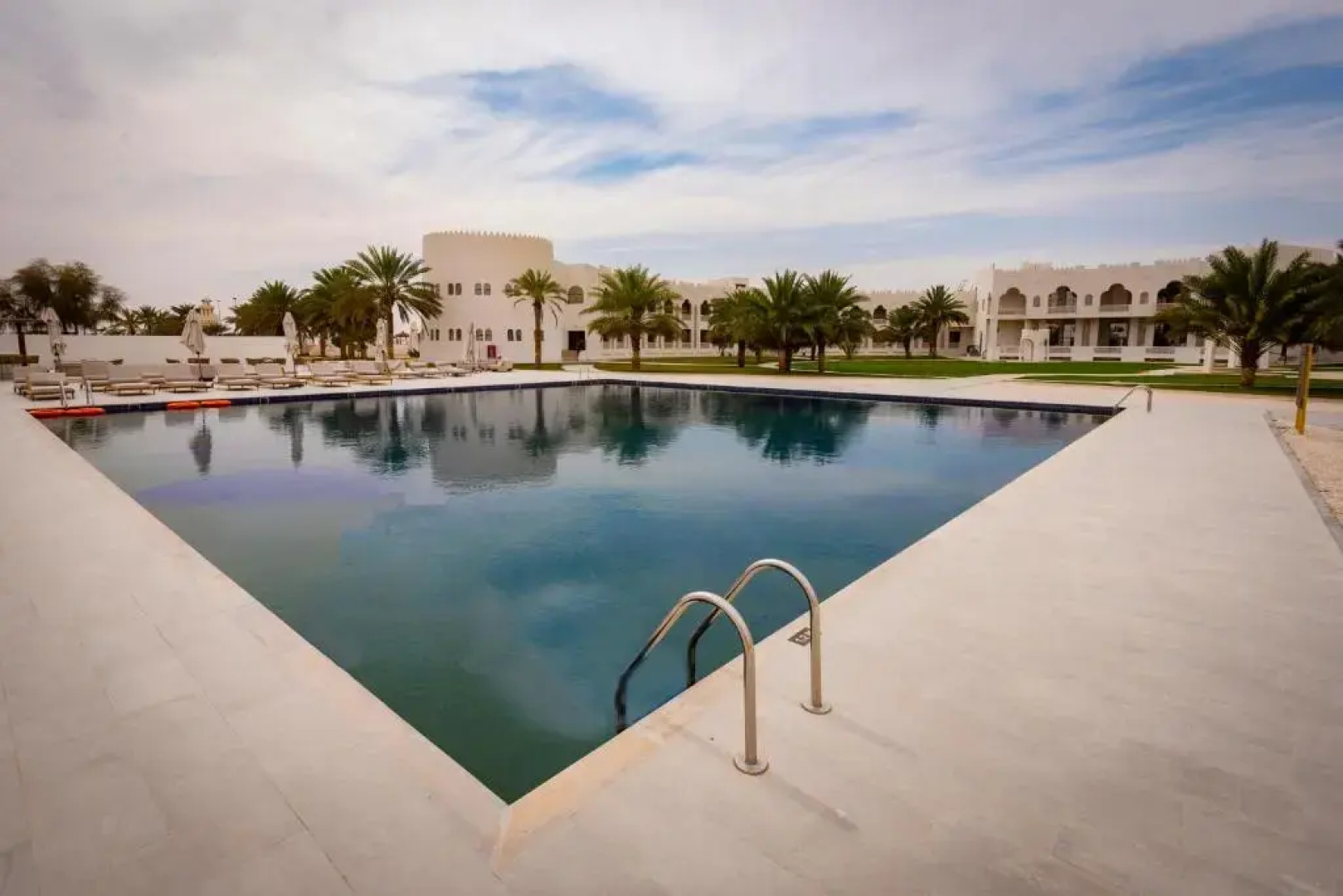Отель Liwa
