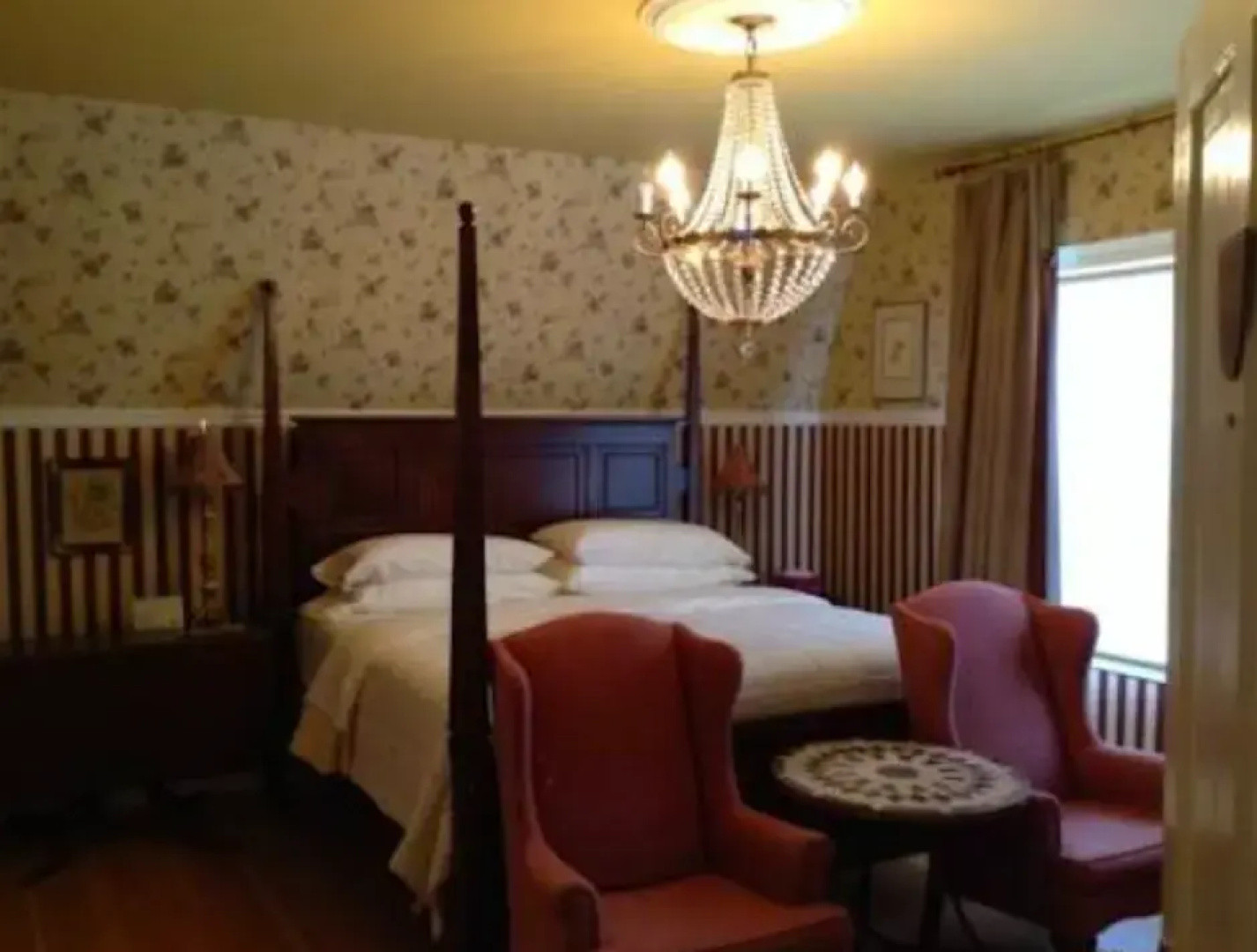 Cranbrook Premiere Residence B&B