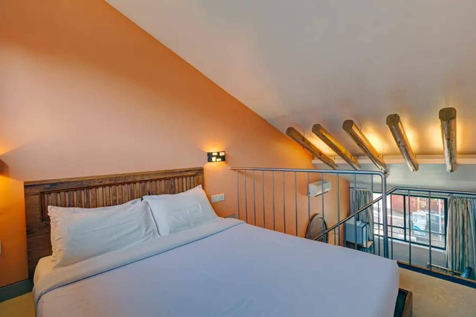 Shreyas Hotel