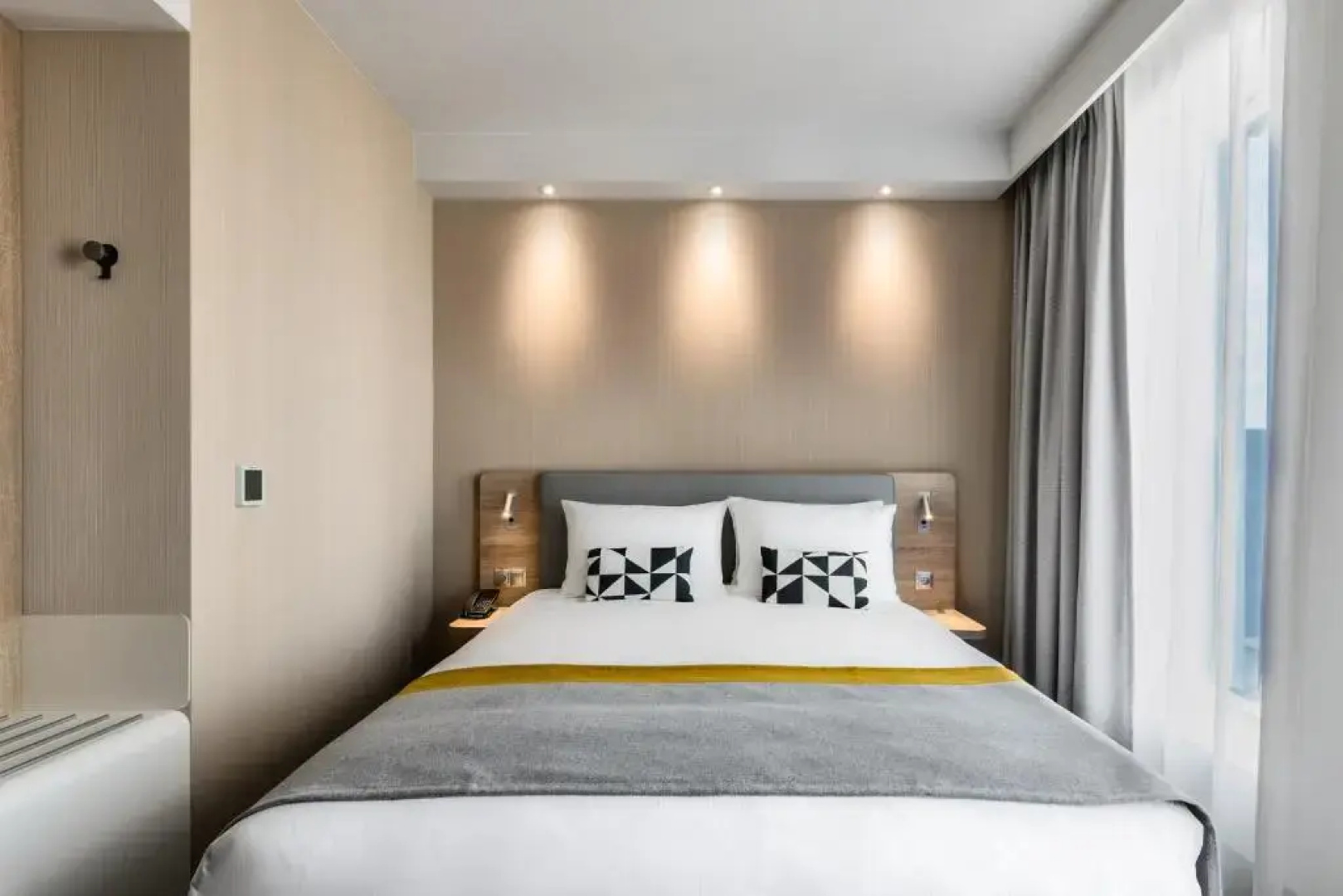 Holiday Inn Express Warsaw - The HUB by IHG