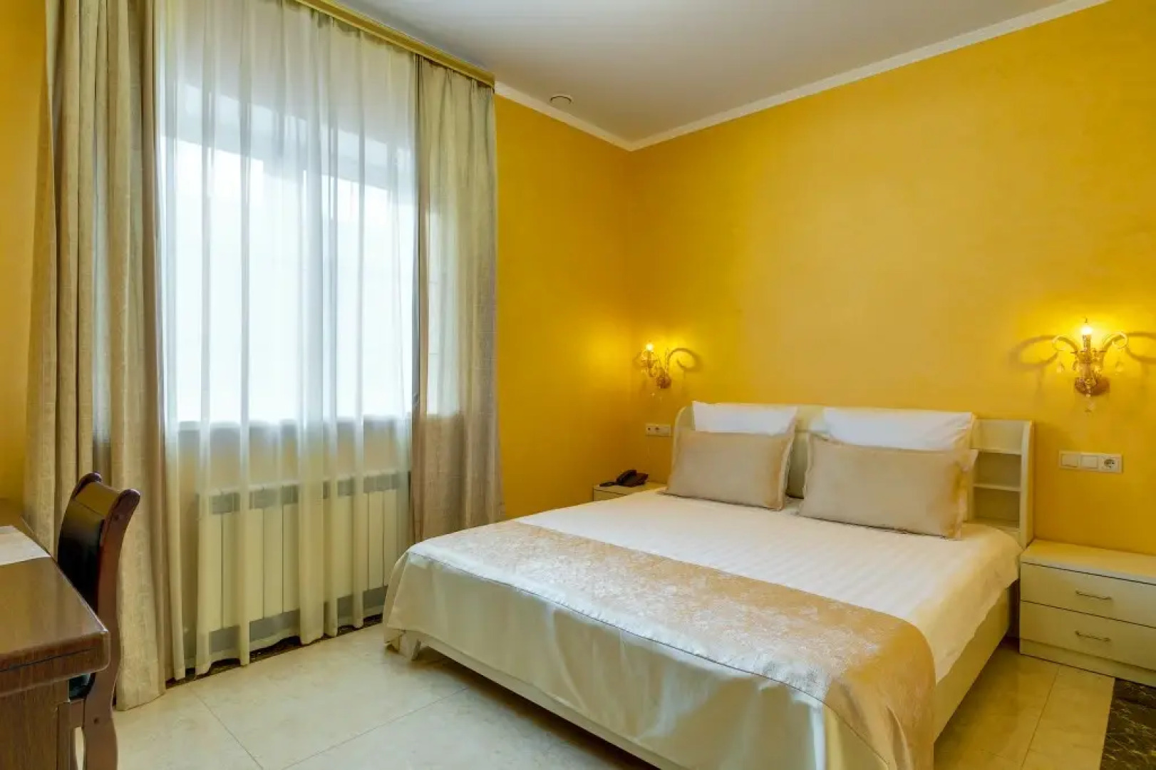 Golden Crown Zhukovsky