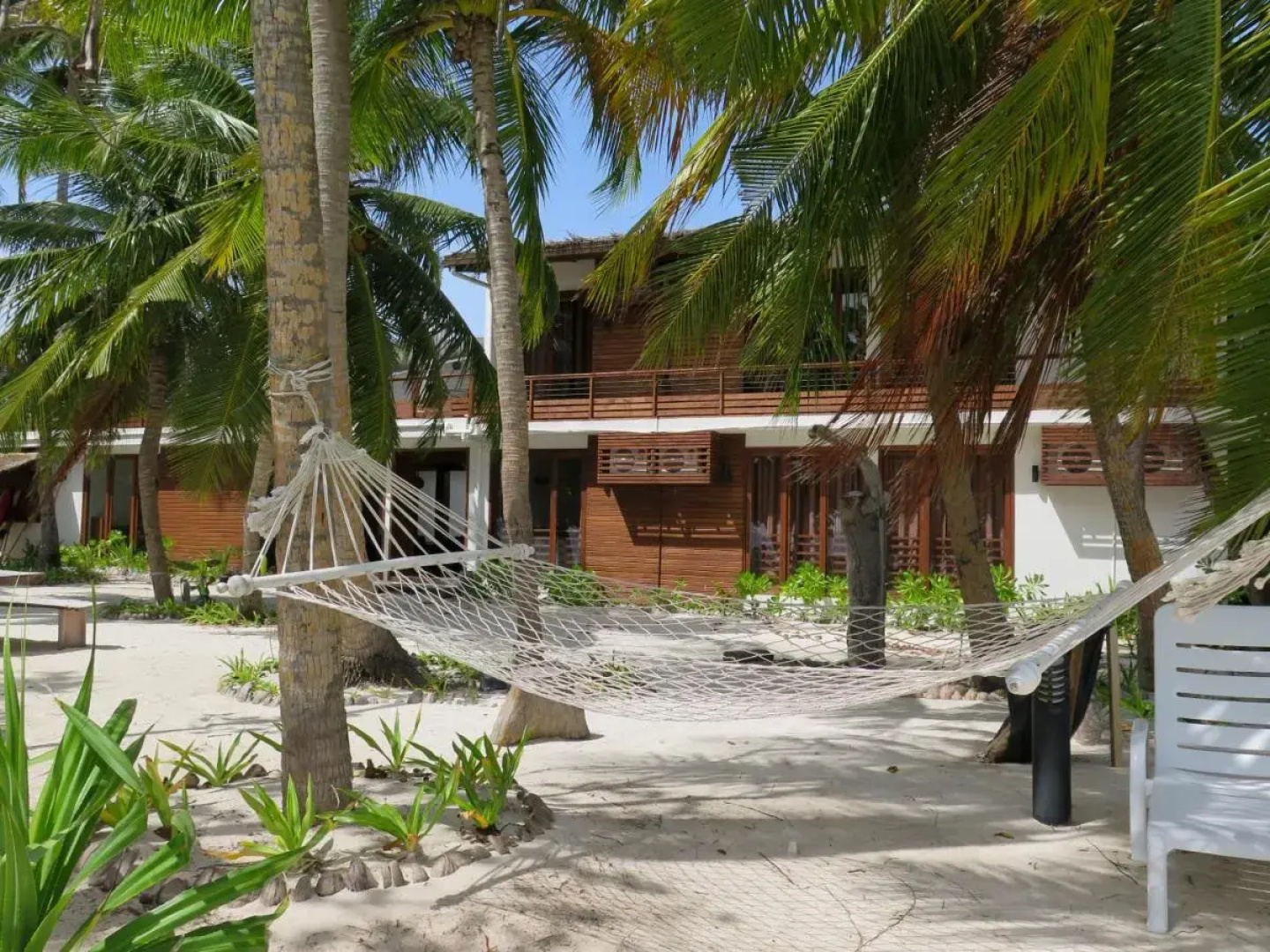 Aveyla Manta Village