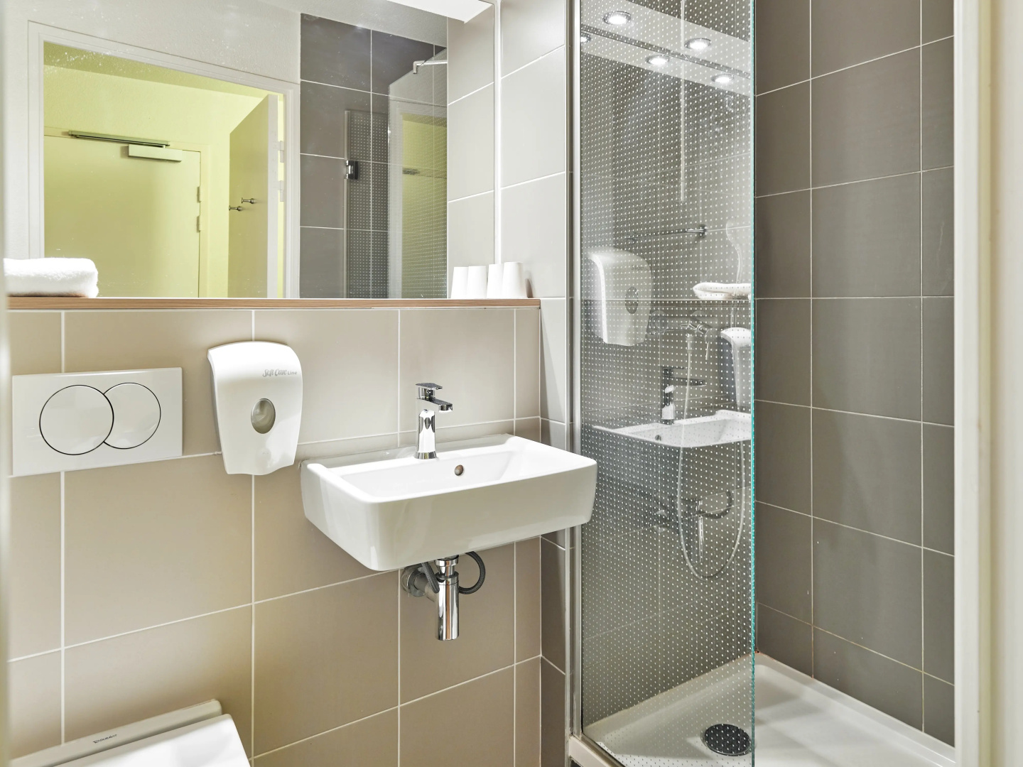 B&B HOTEL Saint-Witz Roissy