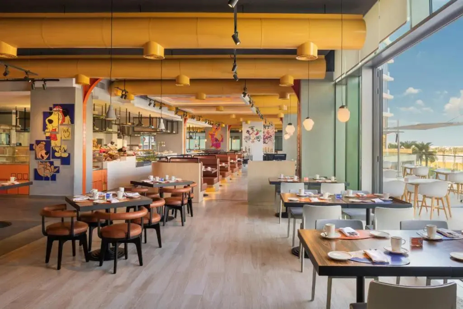 Отель The WB Abu Dhabi, Curio Collection by Hilton