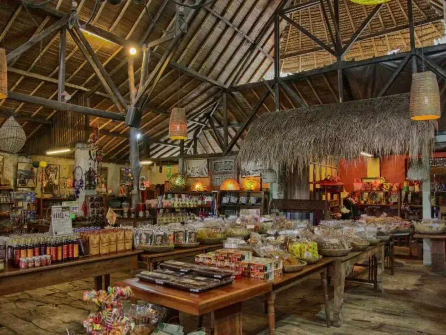 Sapulidi Cafe, Resort & Gallery