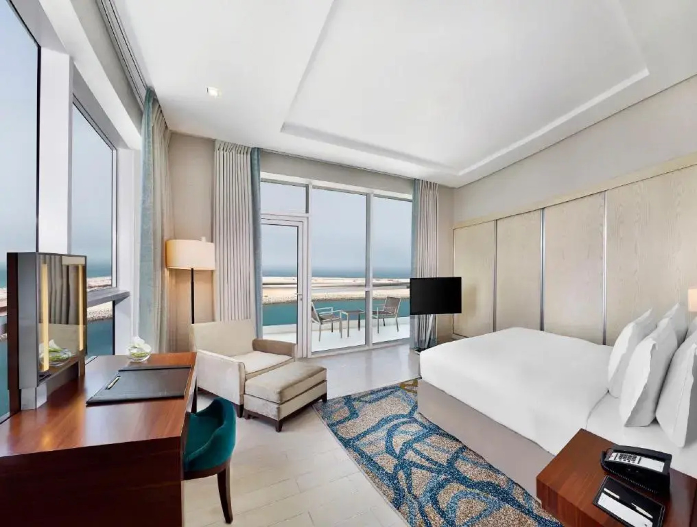 DoubleTree by Hilton Dubai - Jumeirah Beach