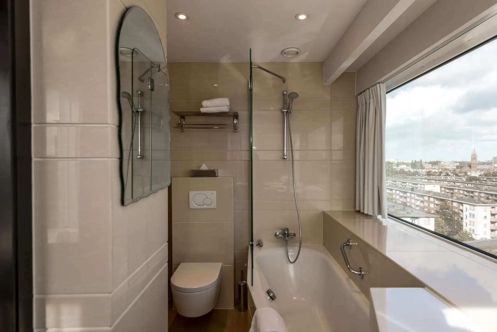 XO Hotels Blue Tower