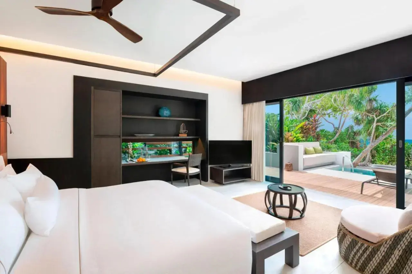 Курорт The Westin Maldives Miriandhoo 