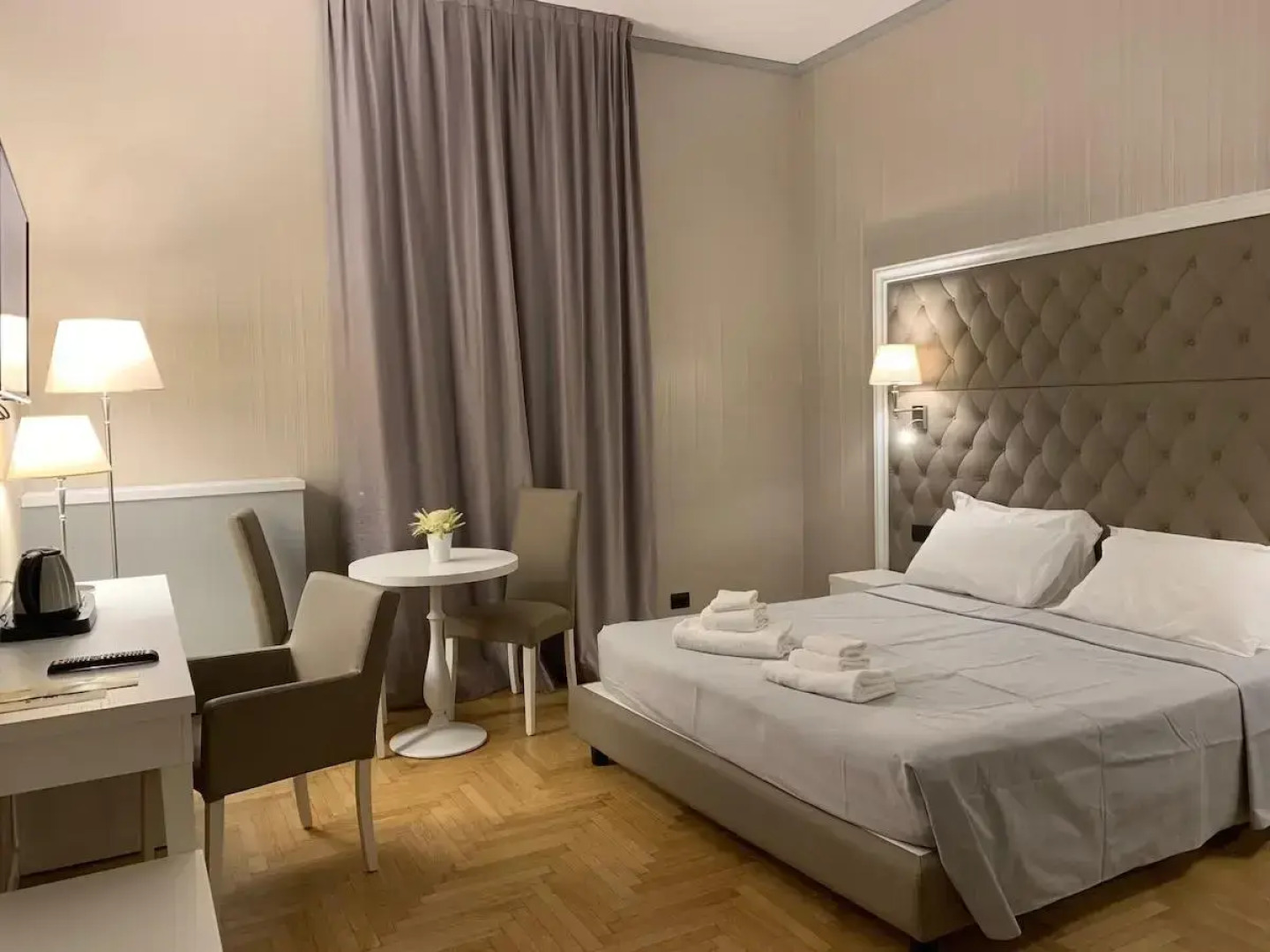 Отель Grand Hotel & Des Anglais