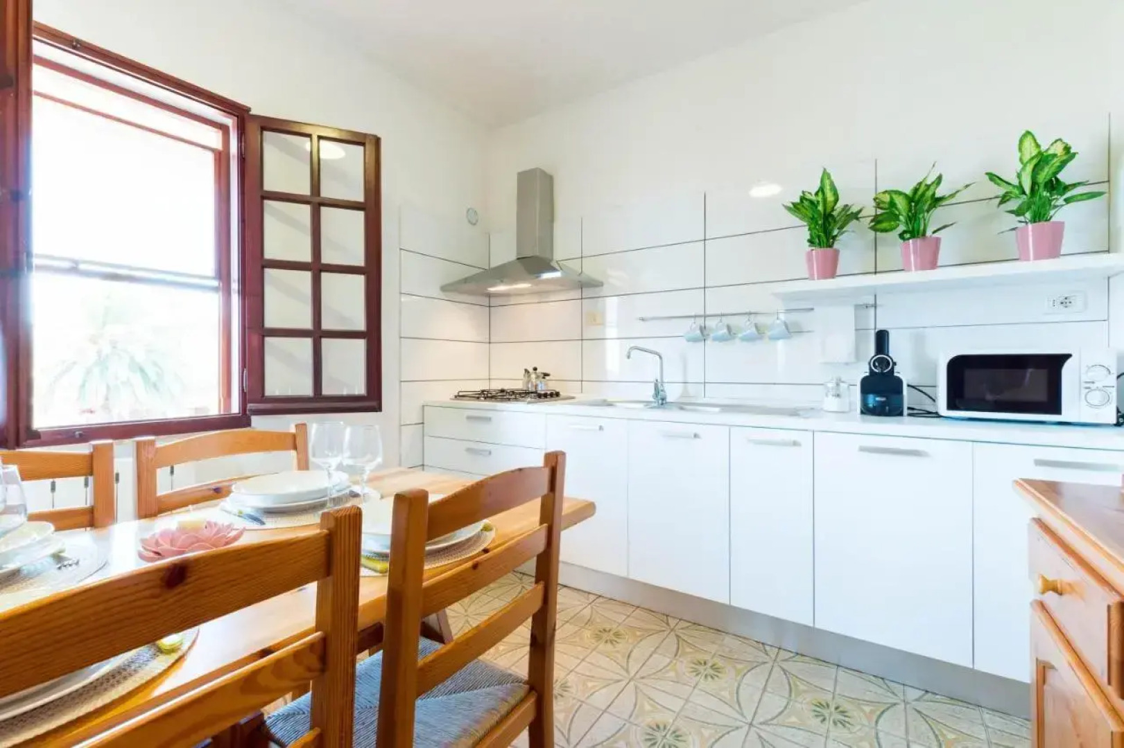 Spazioso Appartamento al Mare con Giardino